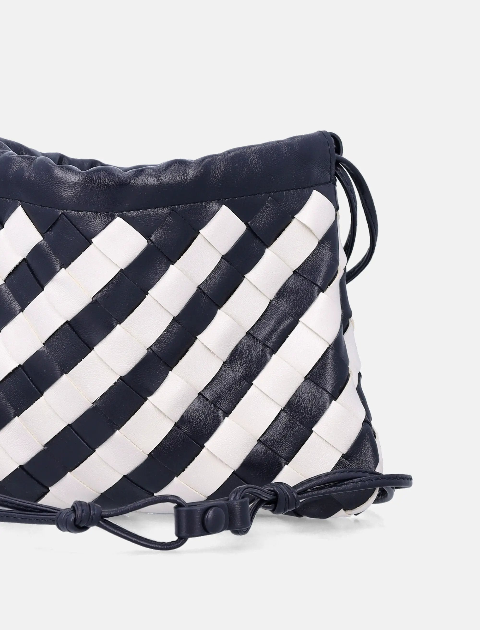 Small Intrecciato Dustbag Bottega veneta оригінал – Купити в Україні – вид ззаду