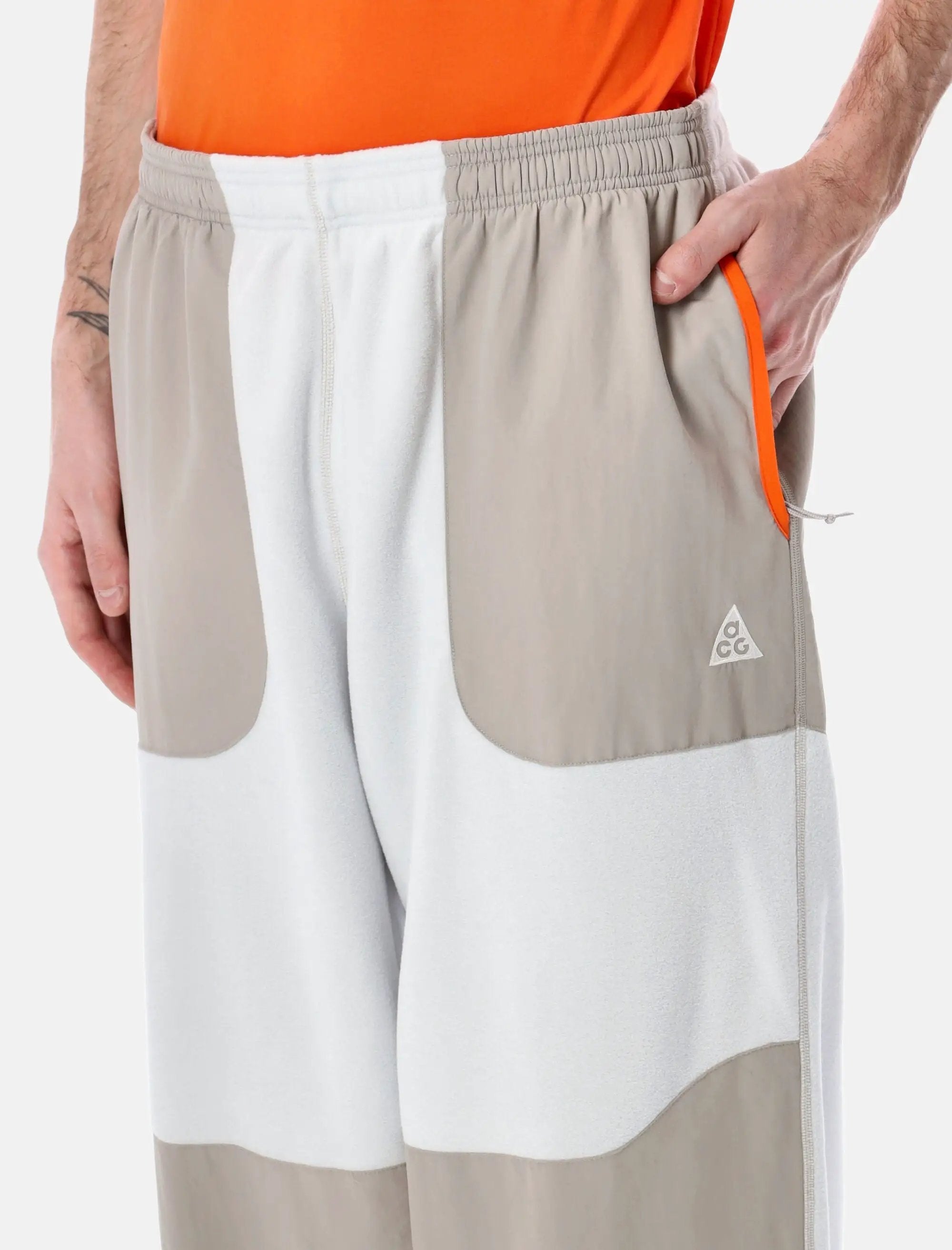Оригінальна Wolf Tree Plus Fleece Pants Nike – детальний вид