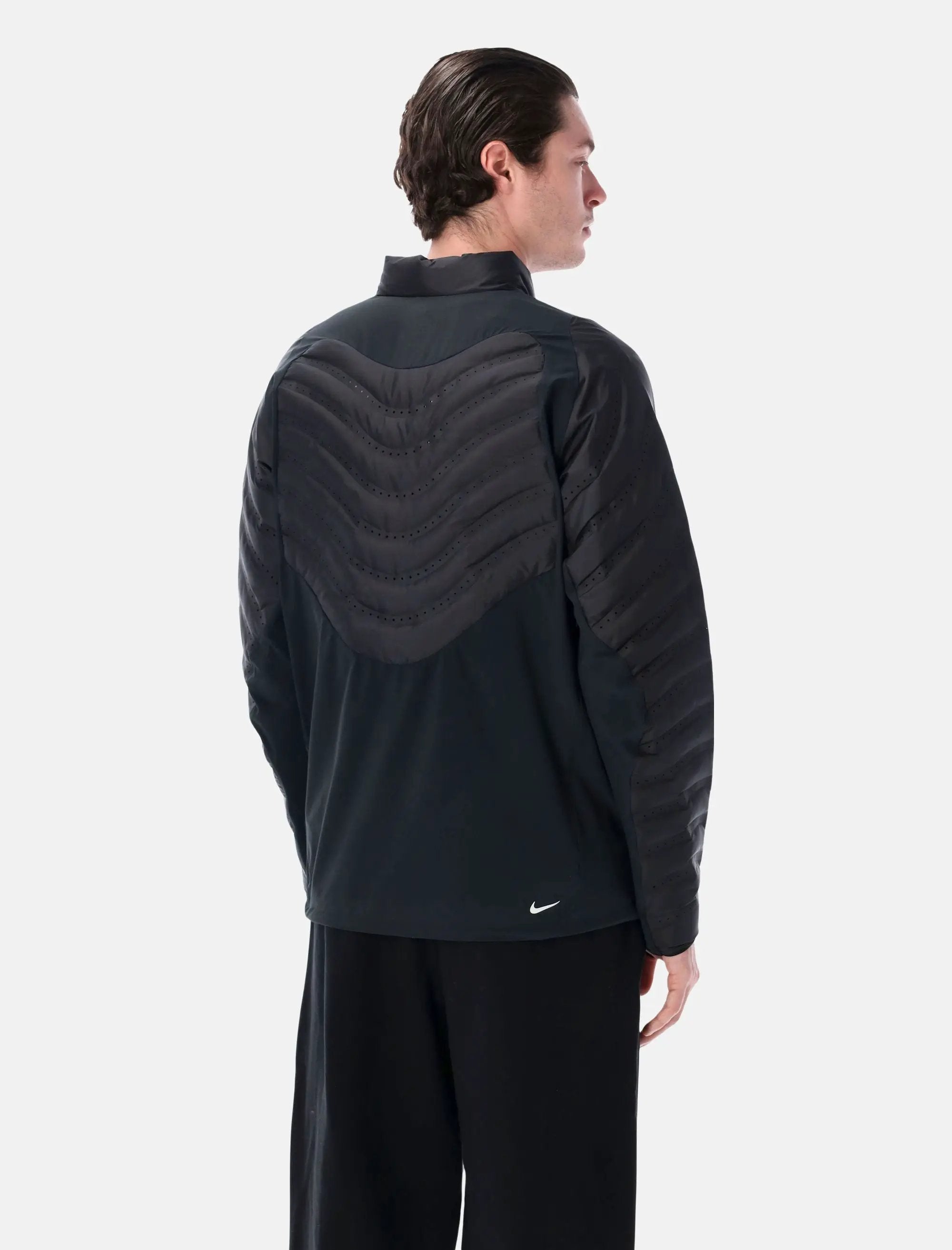 Оригінальна Lava Loft Therma Fit Jacket Nike – вид ззаду