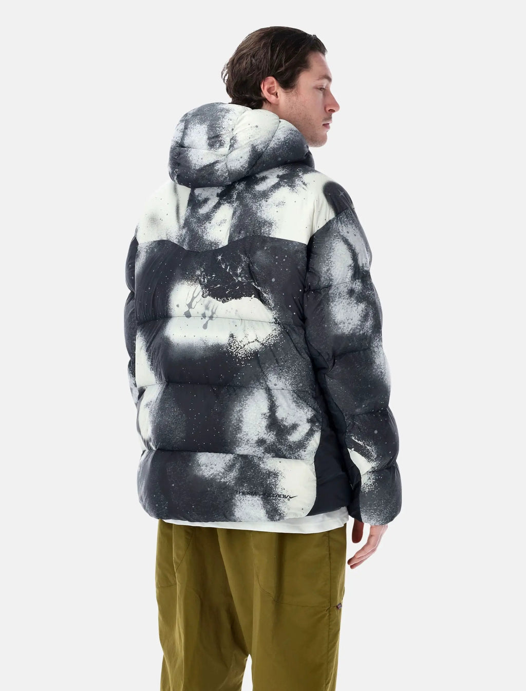 Lunar Lake Puffer Jacket Nike оригінал – Купити в Україні – вид ззаду