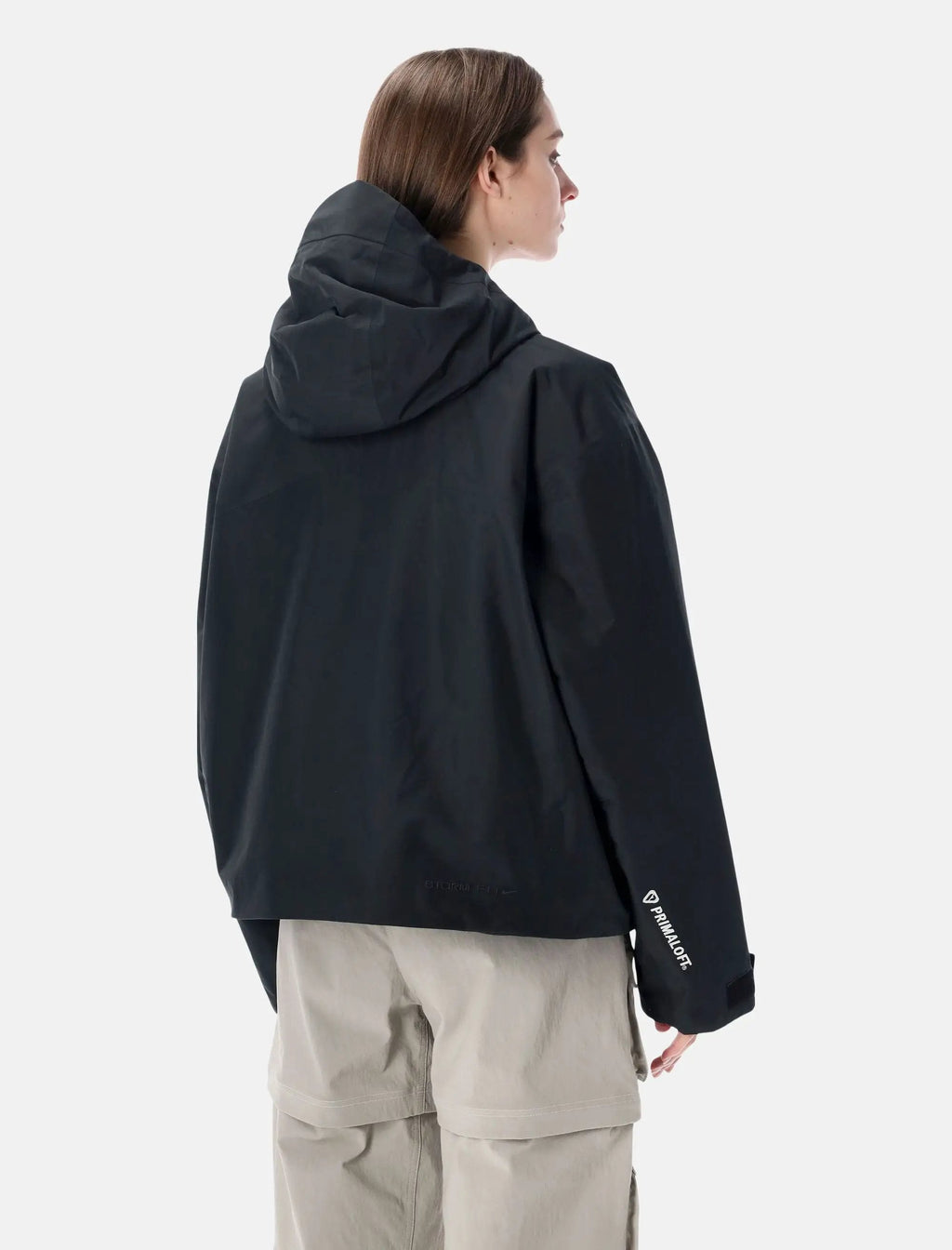 Nike Outerwear оригінал | Швидка доставка Україна – вид ззаду