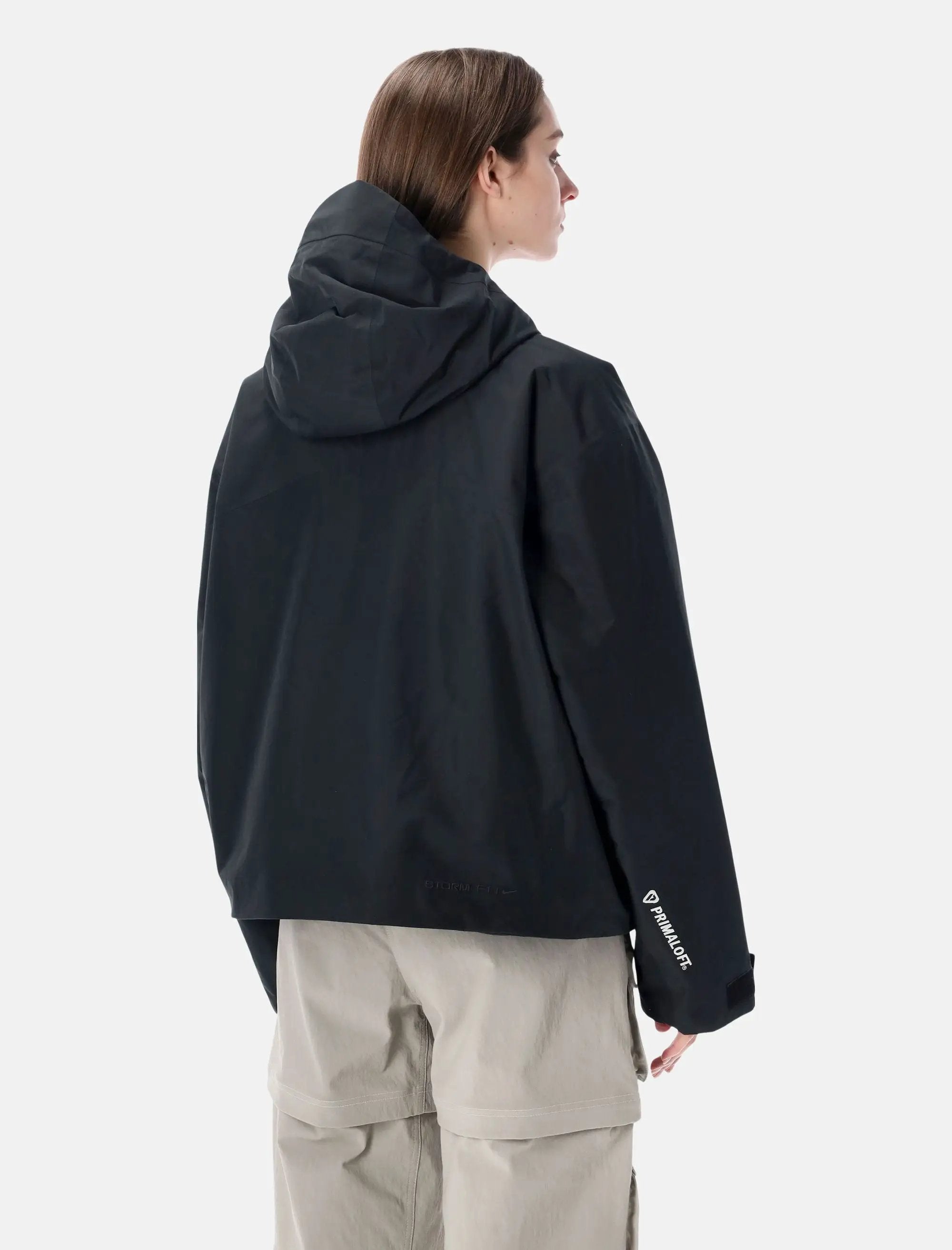 Nike Outerwear оригінал | Швидка доставка Україна – вид ззаду