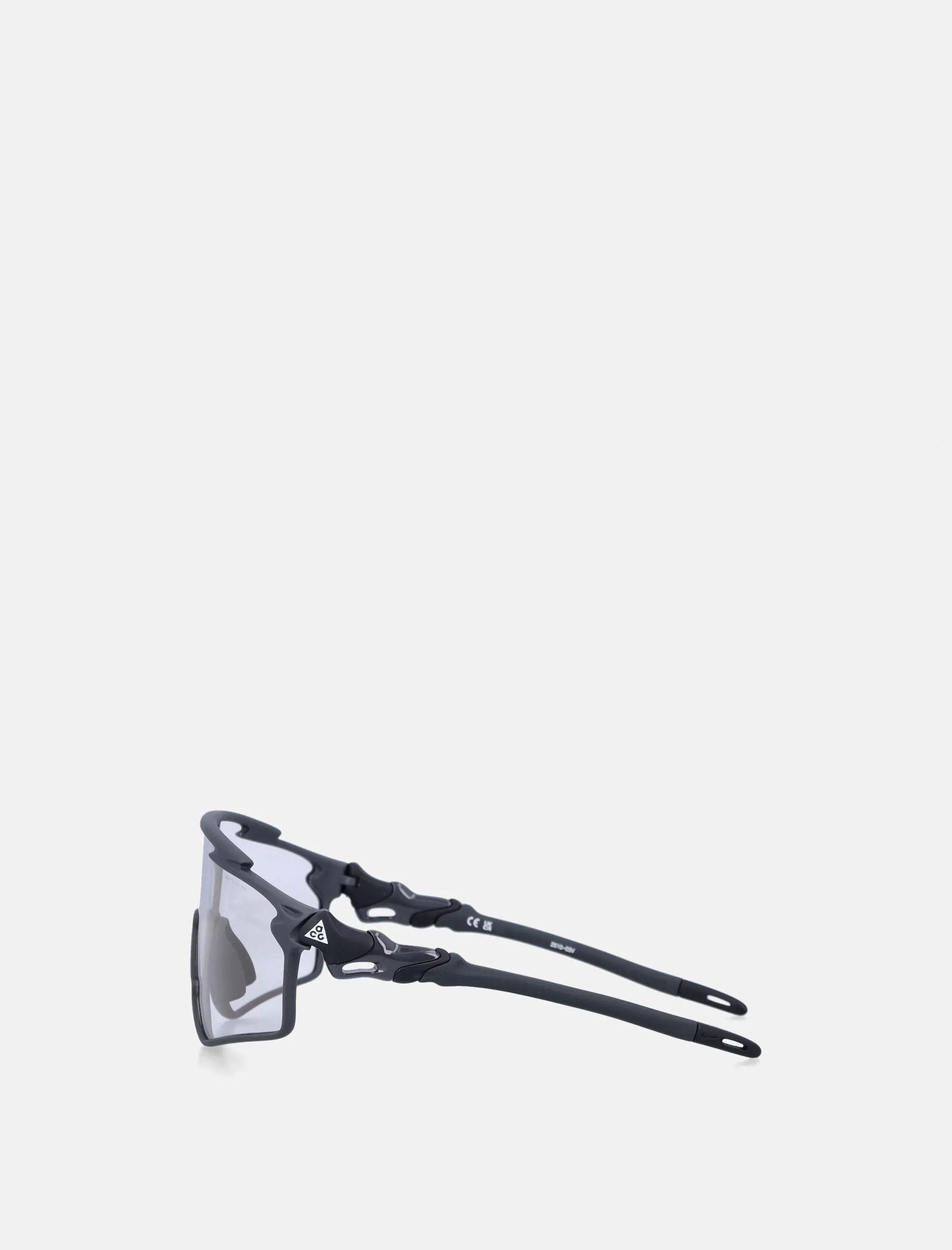 Vista Vert Photochromic Sunglasses Nike оригінал – Купити в Україні – вид ззаду