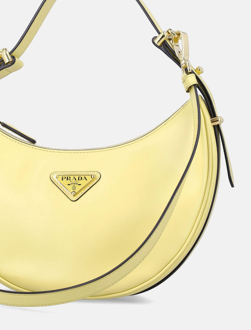 Оригінальна Arqué Small Shoulder Bag Triangle Logo Icon Detail Edition Prada – вид ззаду