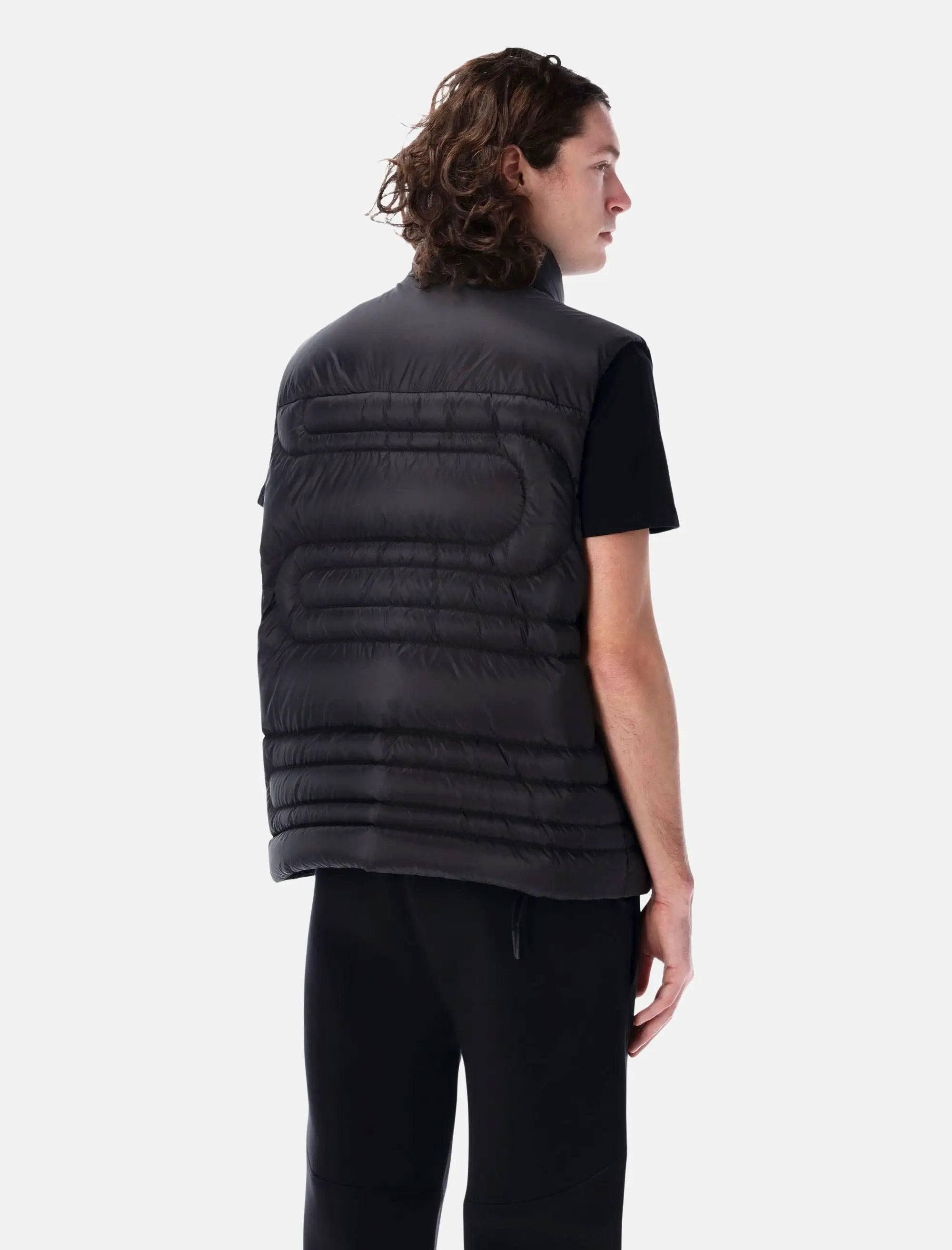 Оригінальна Emeishan Snake Quilted Gilet Moncler – вид ззаду