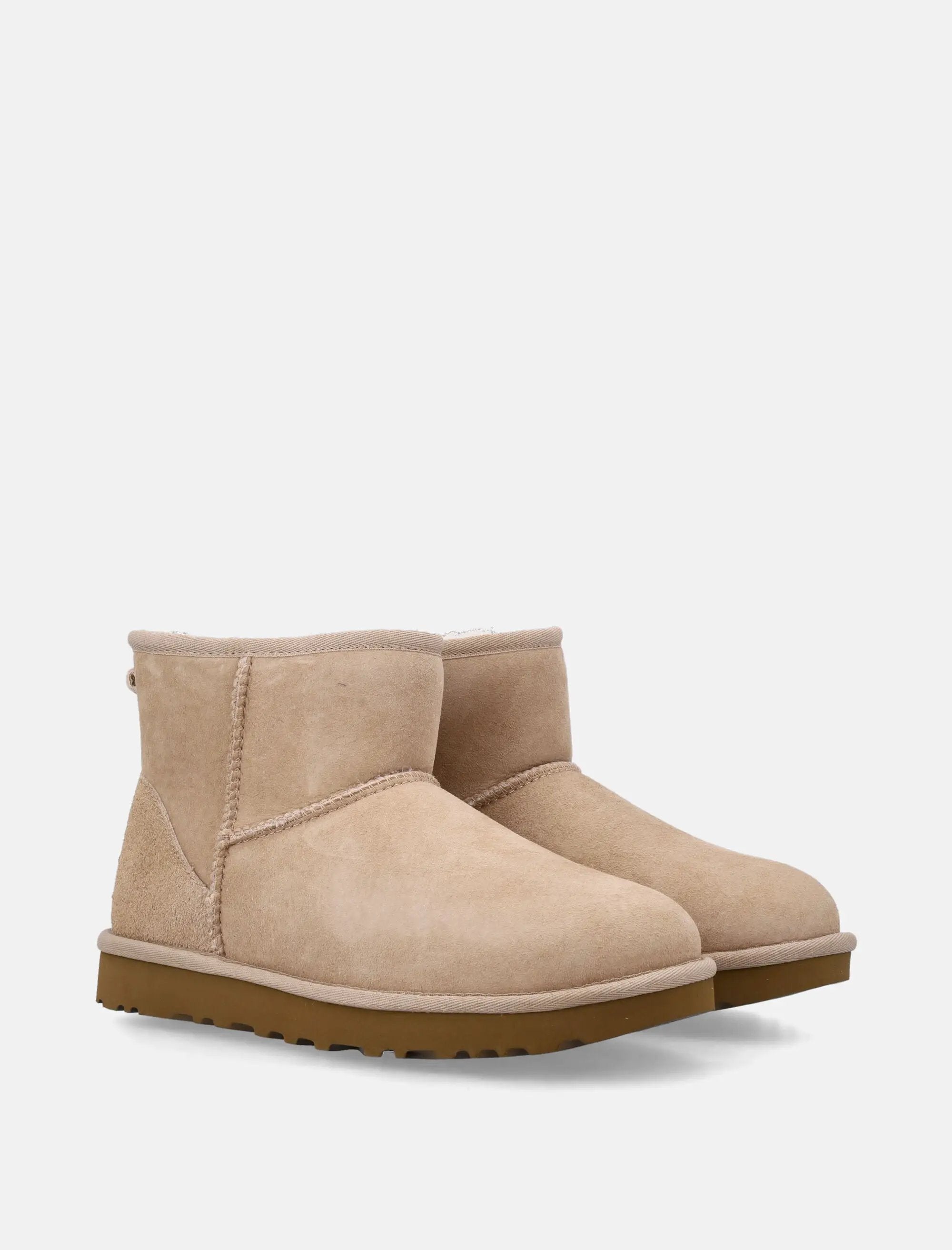Classic Mini II Suede Boots With Shearling Lining Ugg оригінал – Купити в Україні – вид ззаду