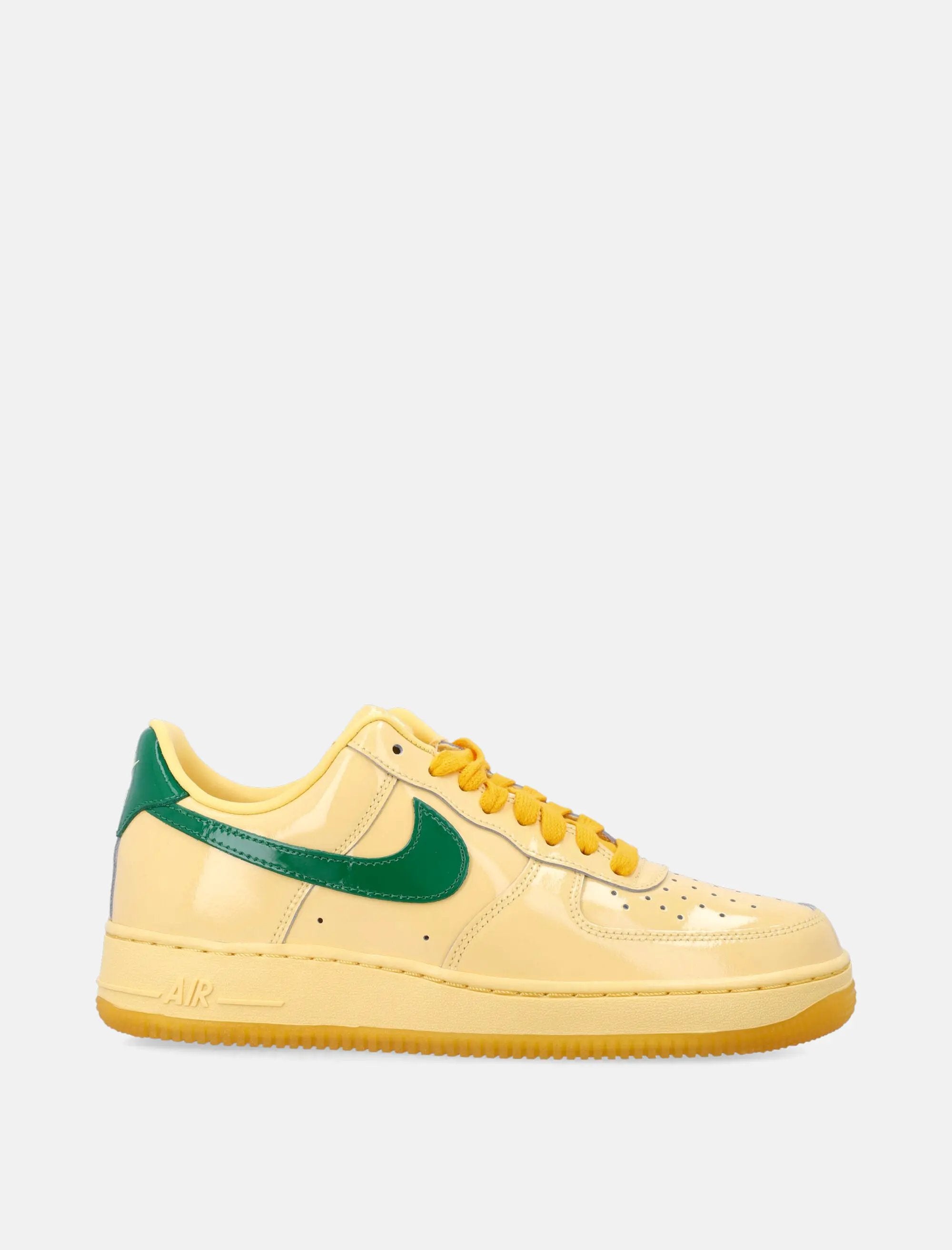 Nike Footwear оригінал | Швидка доставка Україна – боковий вид