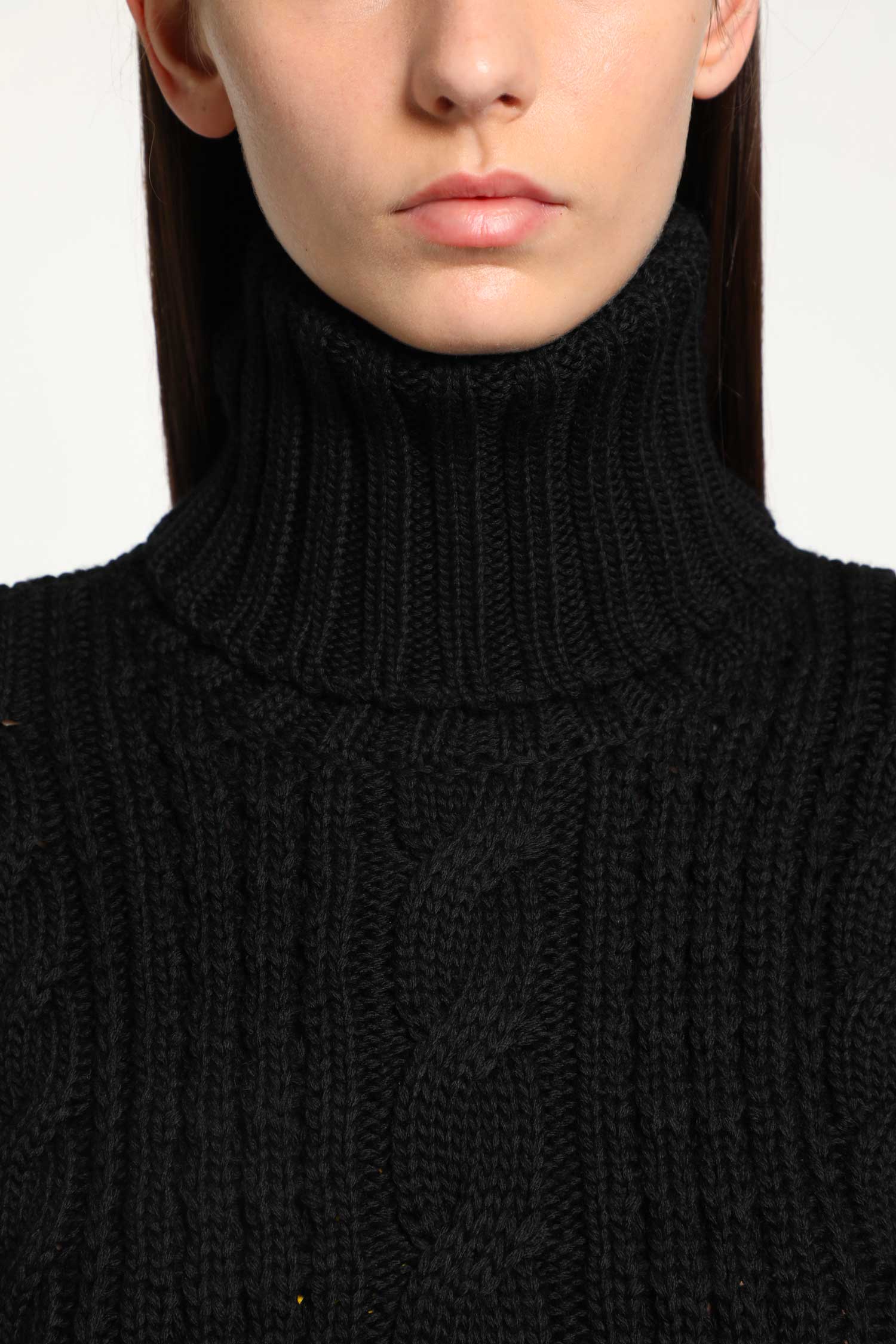 Ee72 Collaboration Wool Turtleneck Sweater Moncler – Гарантія оригінальності – збільшений вид