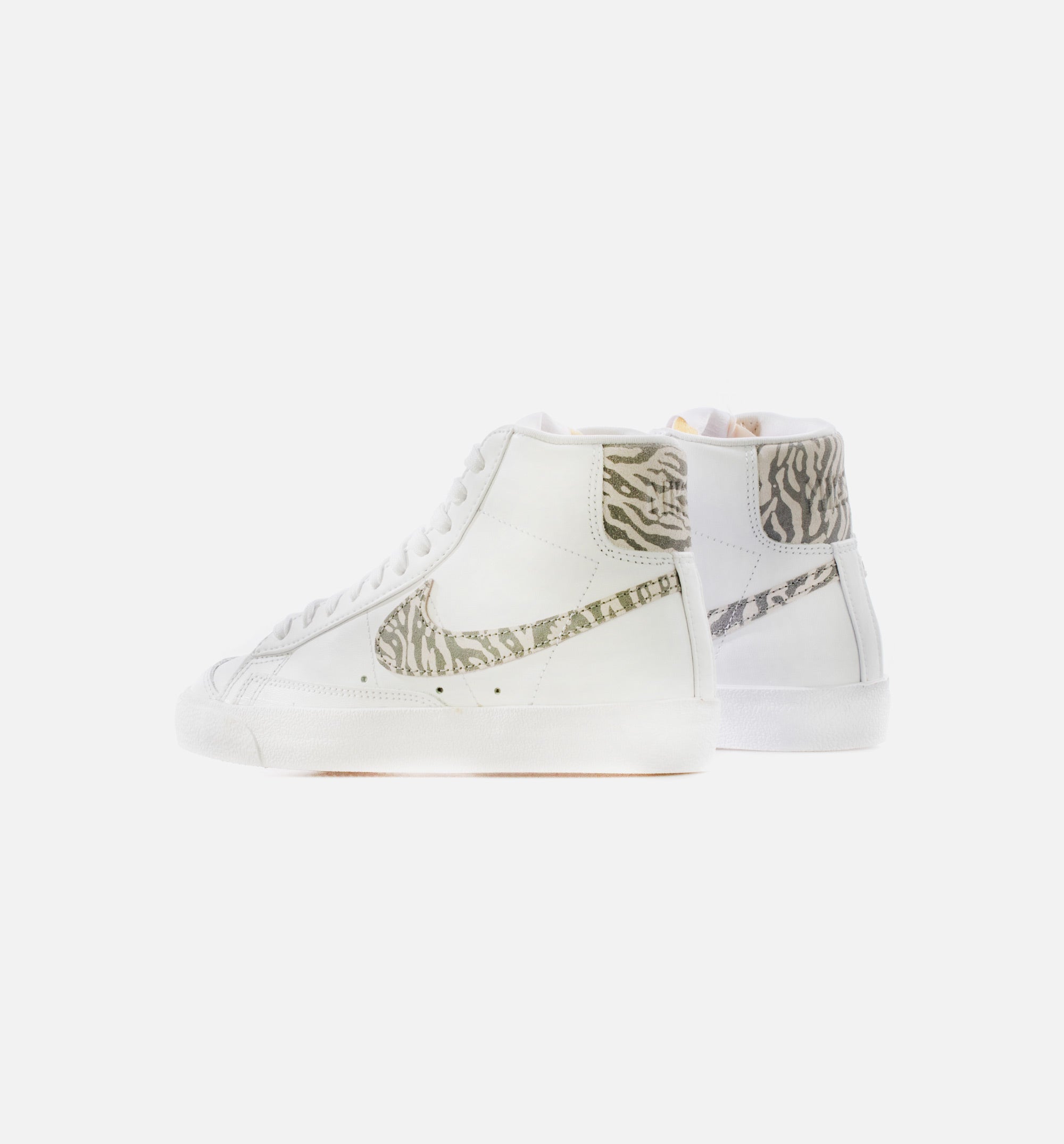 Оригінальна Blazer MID 77 Se Womens Lifestyle Shoe Nike – детальний вид