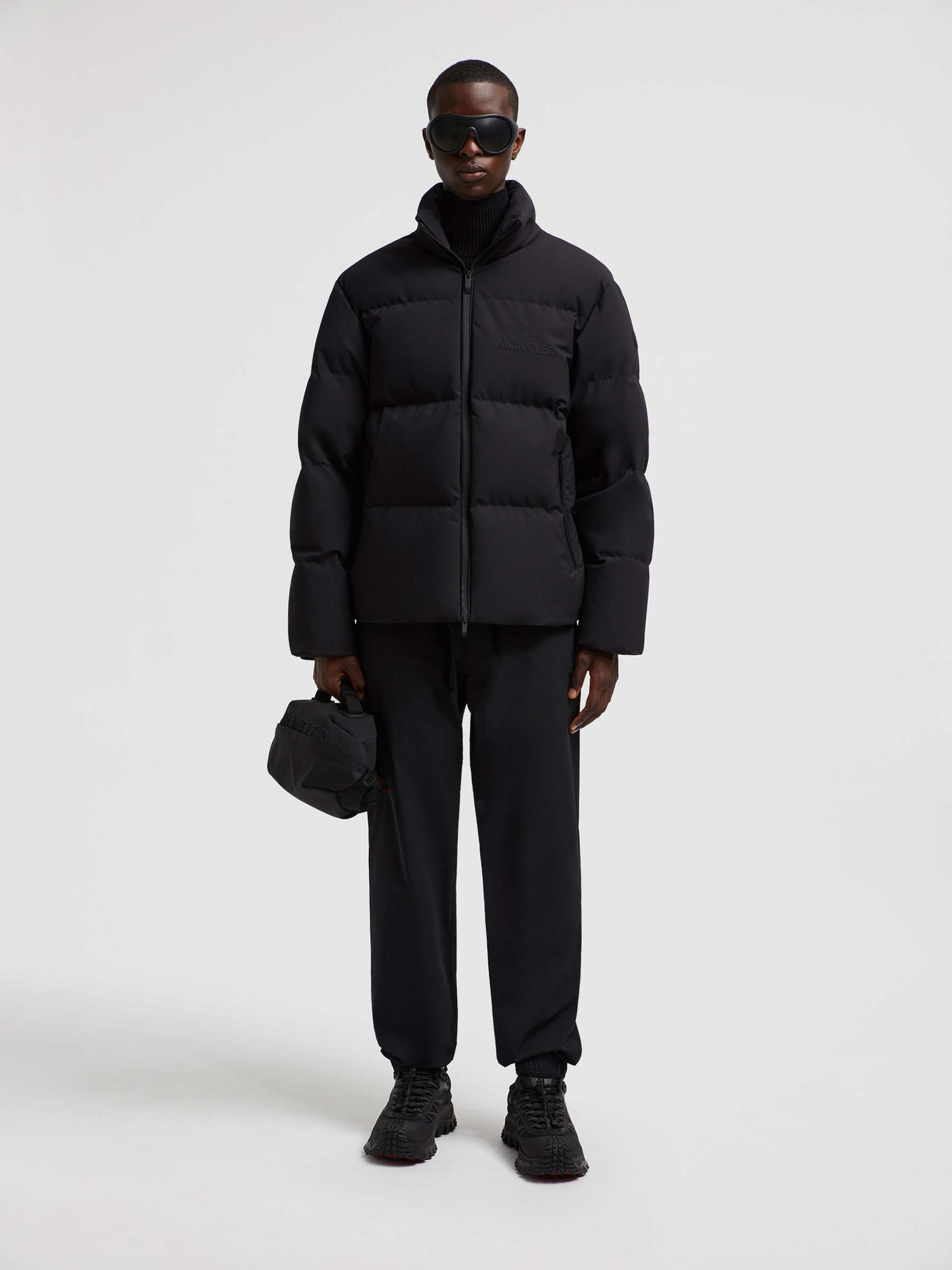 Moncler Outerwear оригінал | Швидка доставка Україна – вид ззаду