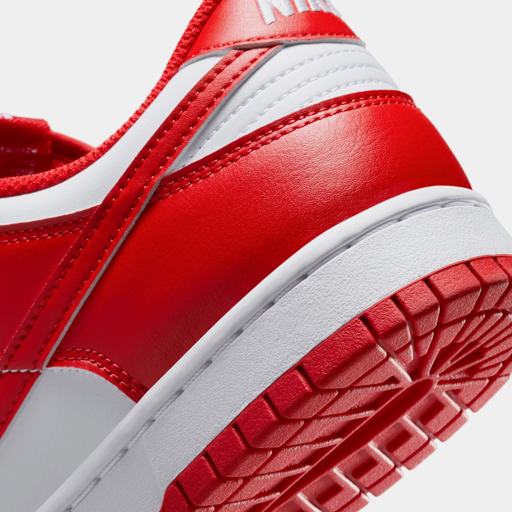 Dunk Low Retro Mens Lifestyle Shoes Nike оригінал – Купити в Україні – детальний вид