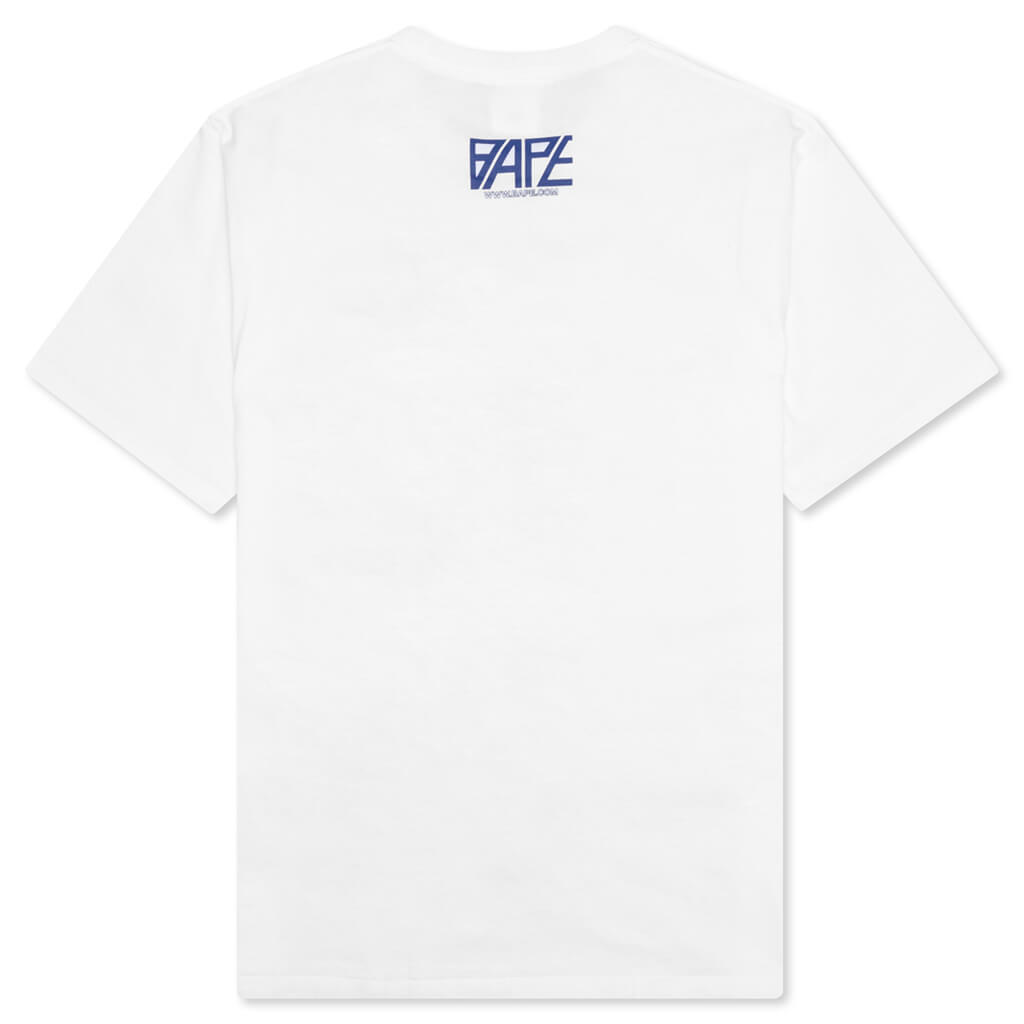 Оригінальна Logo Monogram Tee White A bathing ape – вид ззаду