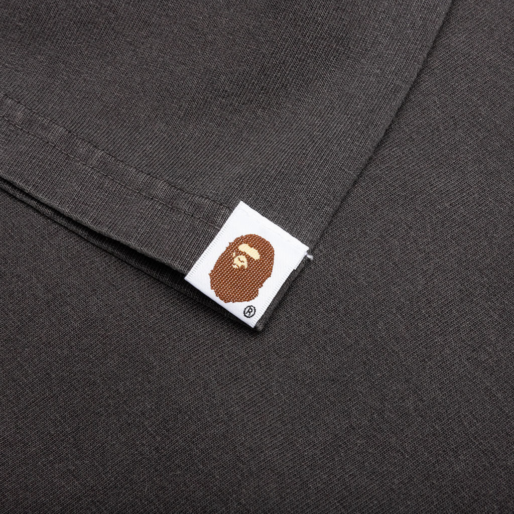 Оригінальна Pigment Dyed College Relaxed Fit Tee A bathing ape – збільшений вид