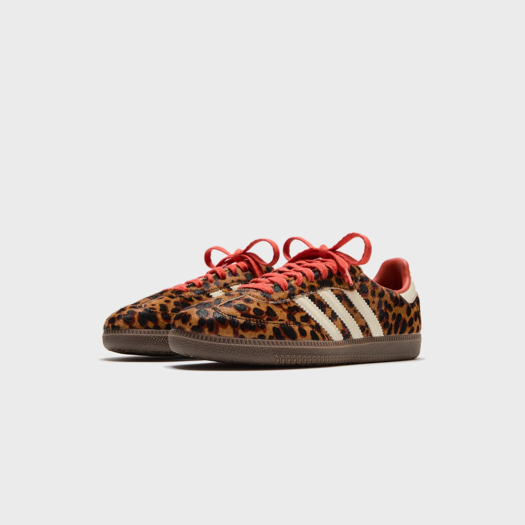 Adidas Footwear оригінал | Швидка доставка Україна – вид ззаду