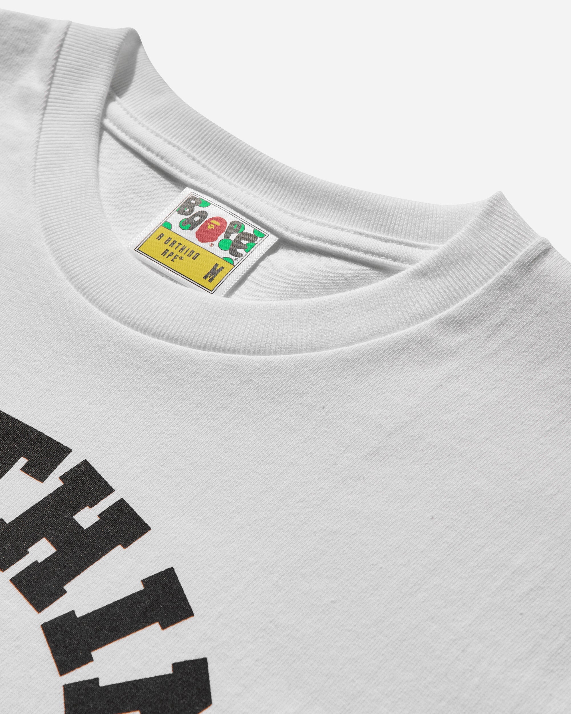 Mens College T-Shirt White A bathing ape – Гарантія оригінальності – детальний вид