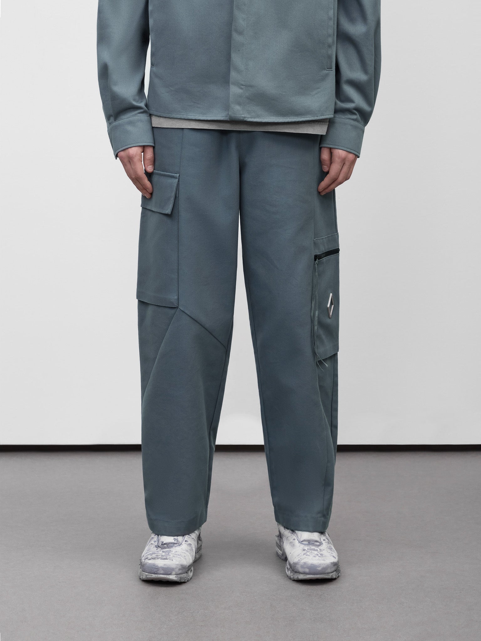 Stratum Cargo Pant A cold wall оригінал – Купити в Україні – вид ззаду