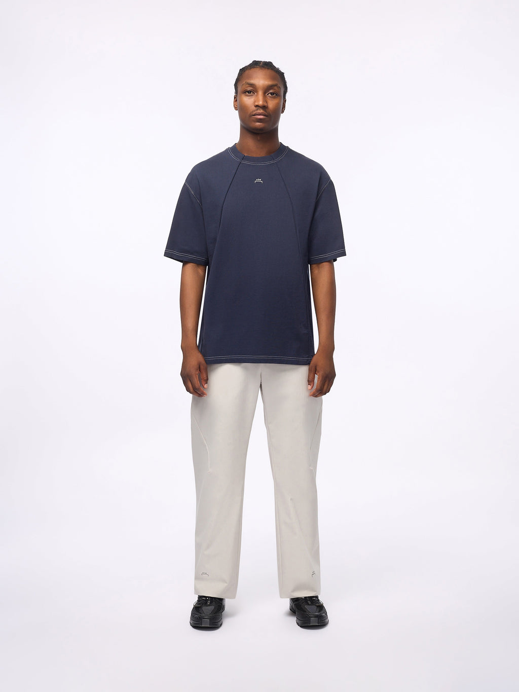 Оригінальна Millbank T-Shirt Midnight A cold wall – детальний вид