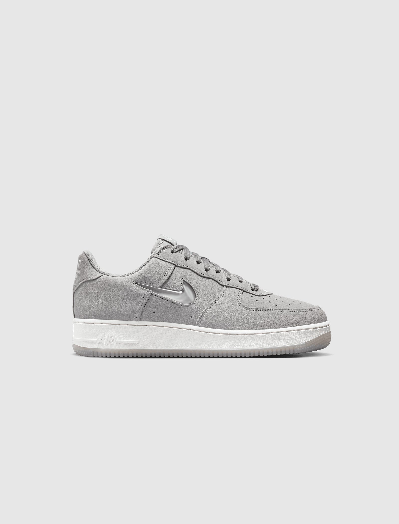 Air Force 1 Low Retro Color Of The Month Light Smoke Grey Nike оригінал – Купити в Україні – боковий вид