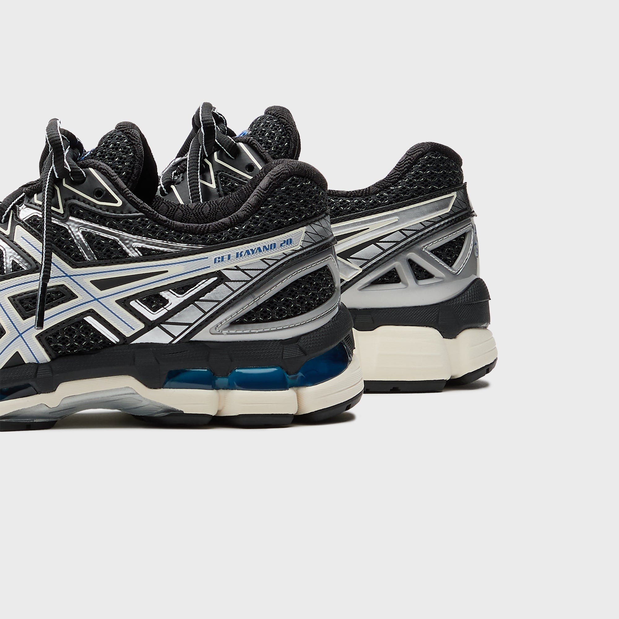 Оригінальна Gel Kayano 20 Black Asics – детальний вид