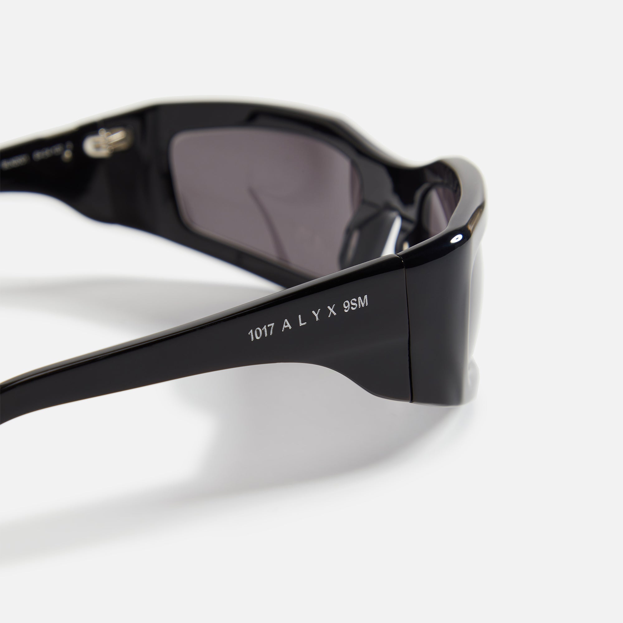 Tectonic Sunglasses Black 1017 alyx 9sm оригінал – Купити в Україні – детальний вид - 1017 ALYX 9SM