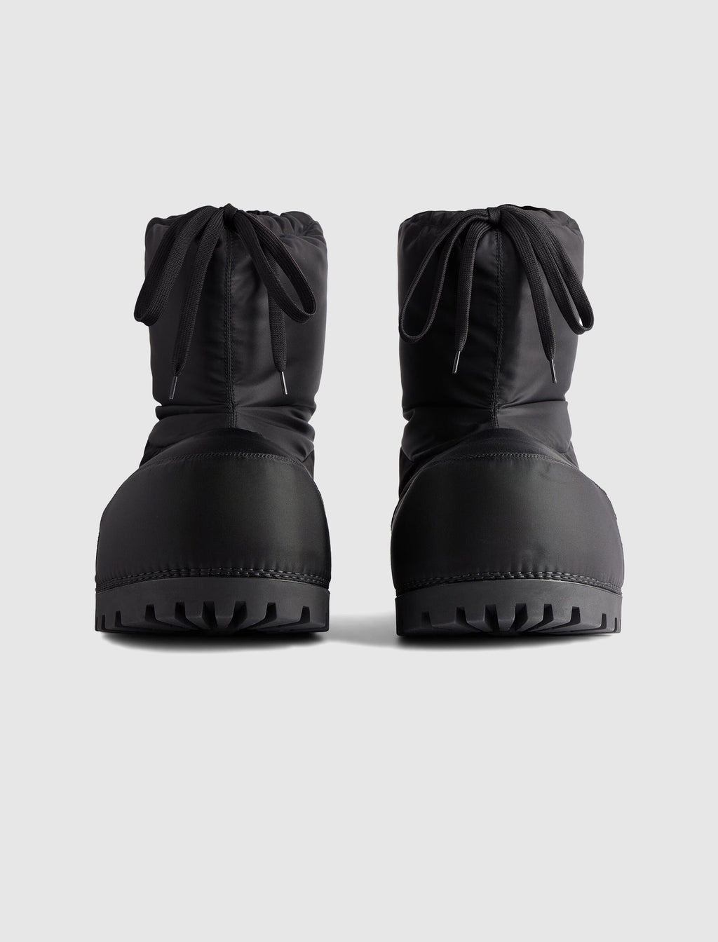 Оригінальна Alaska Low Boot Balenciaga – детальний вид