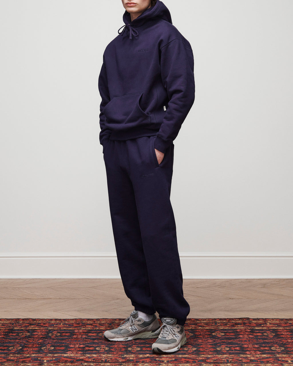 Tonal Logo Sweatpants Aime leon dore – Гарантія оригінальності – детальний вид
