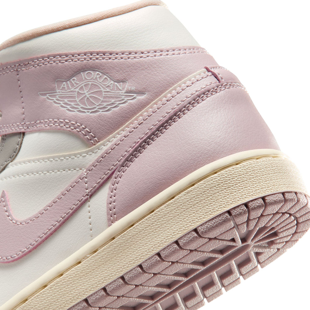 1 Womens MID Shoes Air jordan оригінал – Купити в Україні – збільшений вид