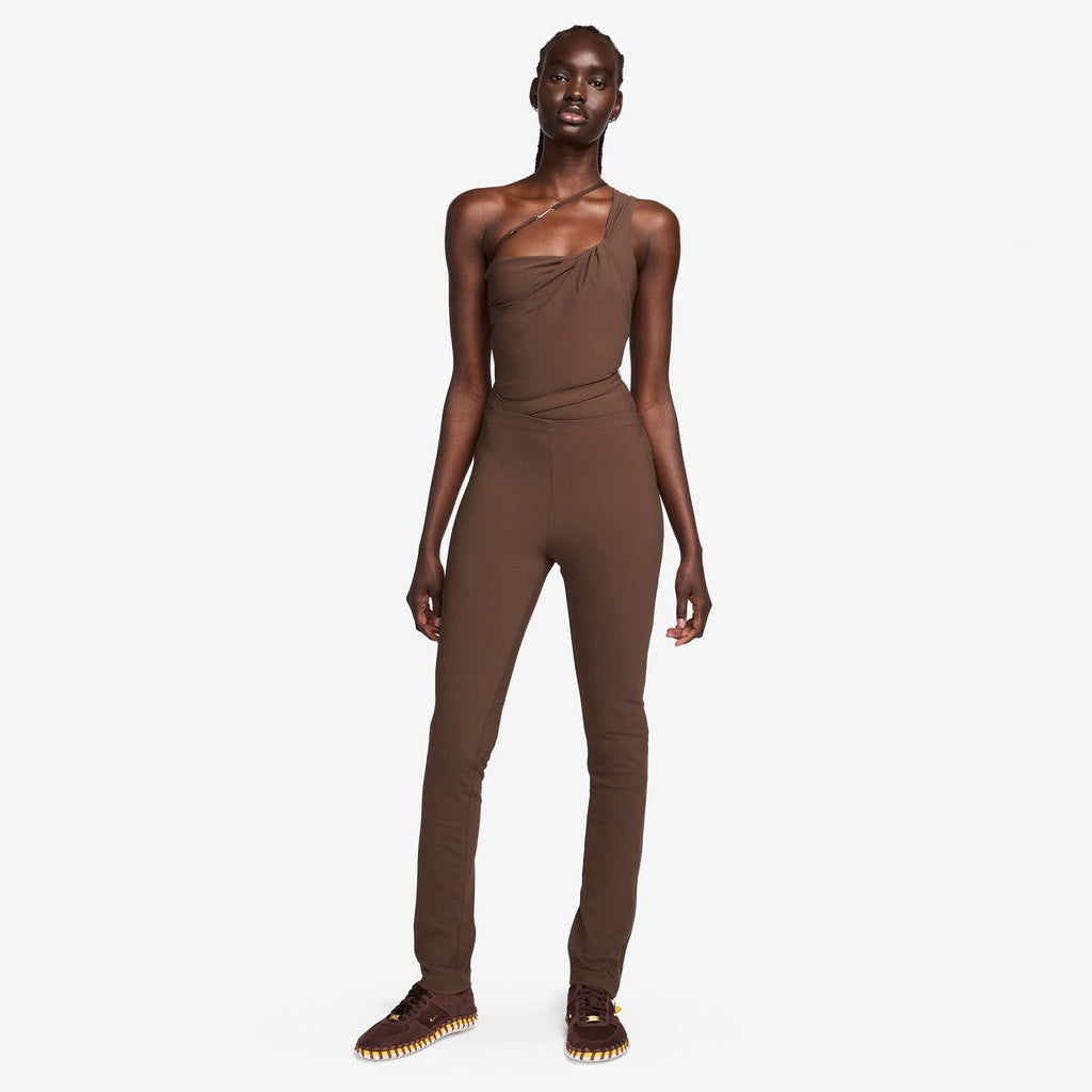 Wmns Le Pant X Jacquemus Nike оригінал – Купити в Україні – вид ззаду