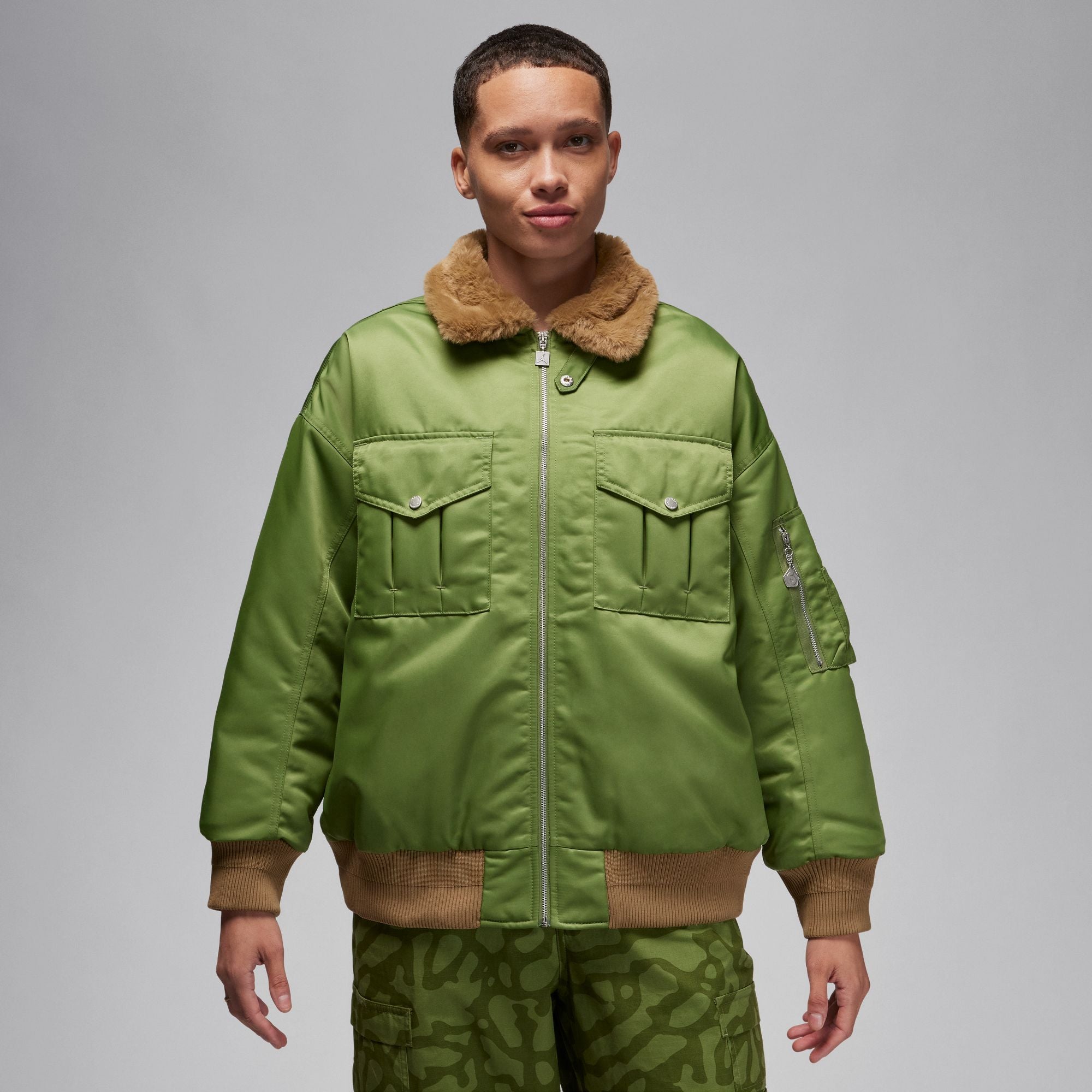 Оригінальна Womens Renegade Jacket Air jordan – вид ззаду