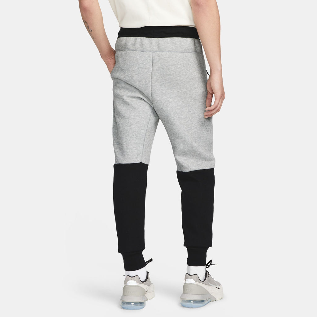 Оригінальна Mens Tech Fleece Sweatpants Nike – детальний вид