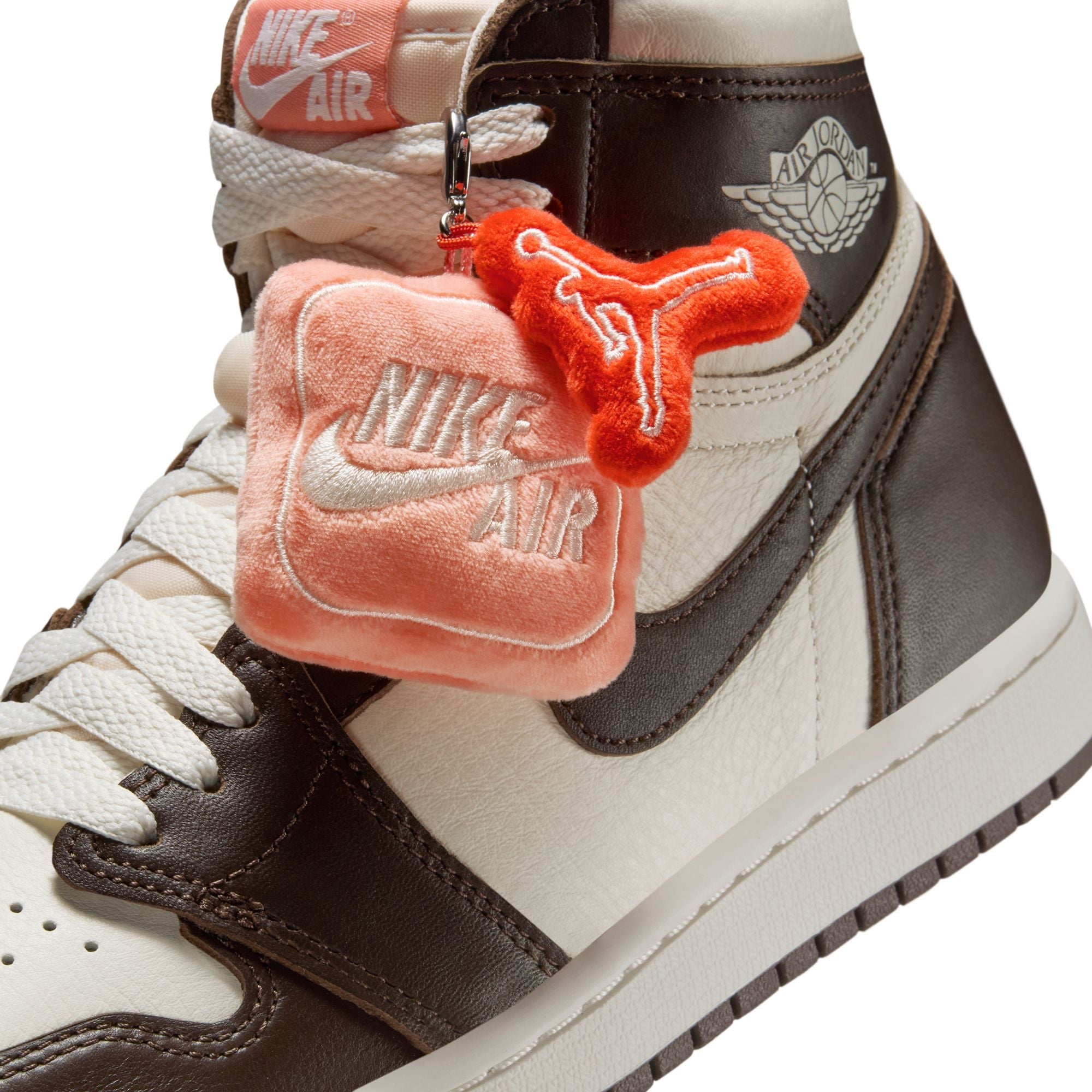 Оригінальна 1 Womens Retro High OG Shoes AIR JORDAN – збільшений вид