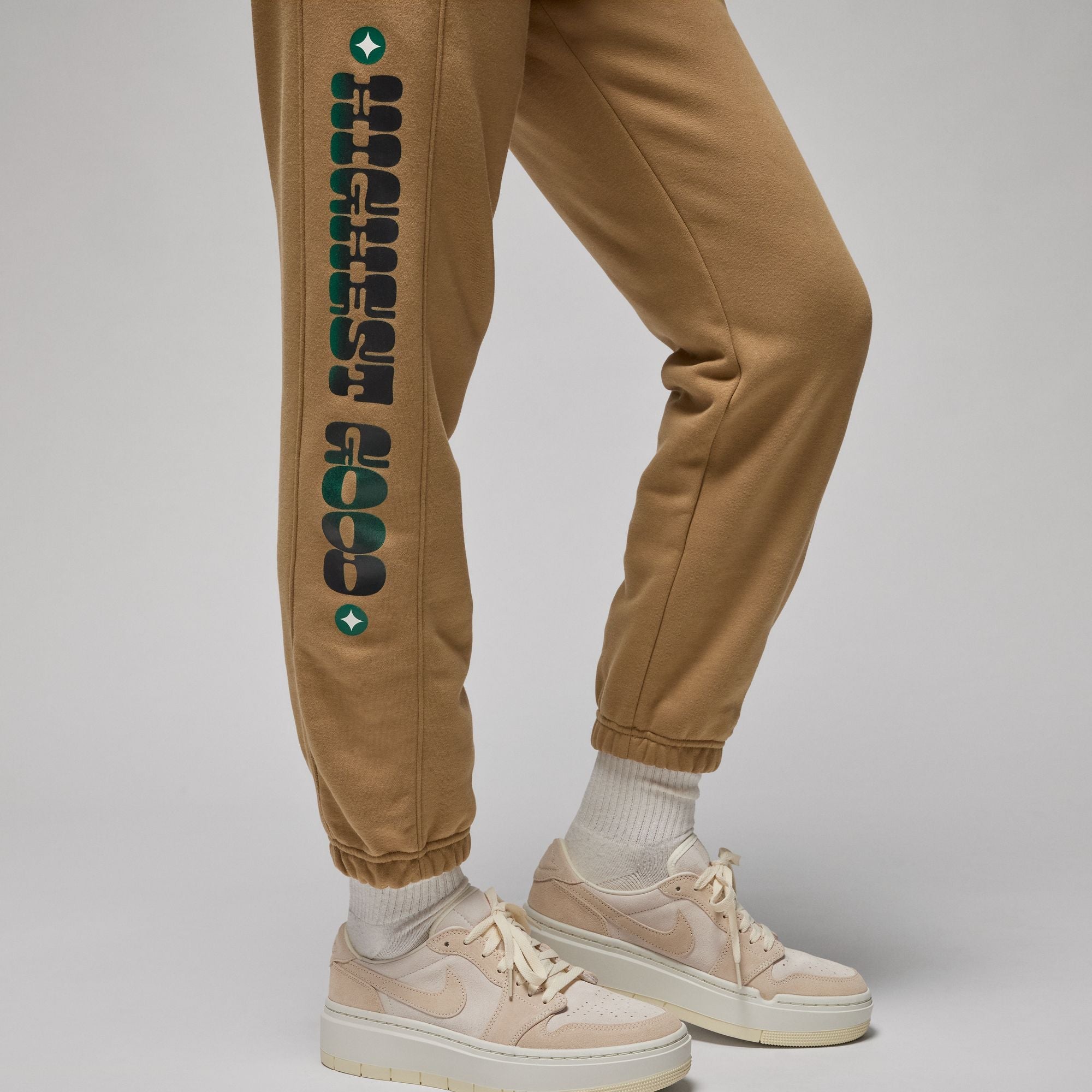Оригінальна Womens Artist Series By Jordan Moss Sweatpants Air jordan – детальний вид