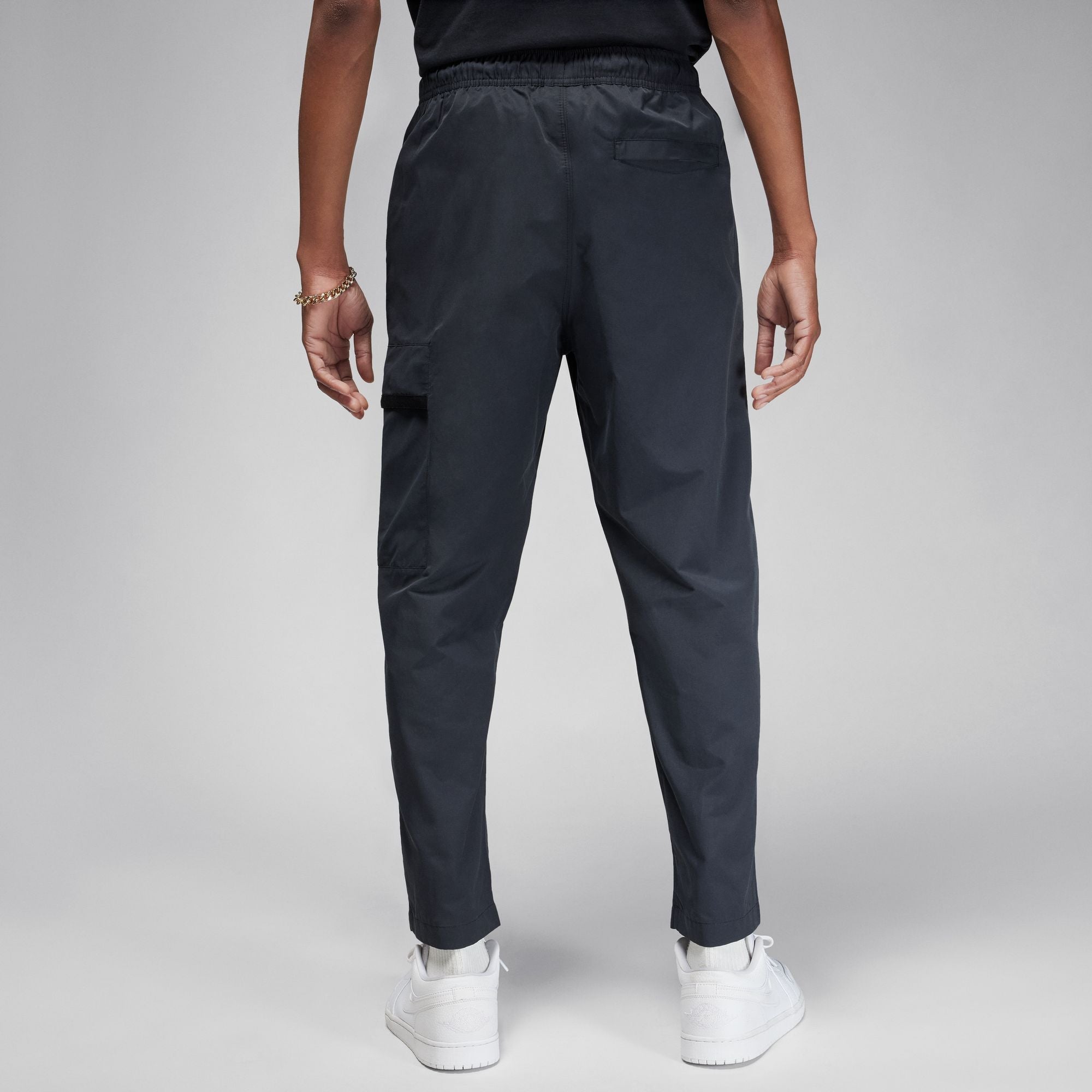 Оригінальна Mens Essentials Pants Air jordan – вид ззаду