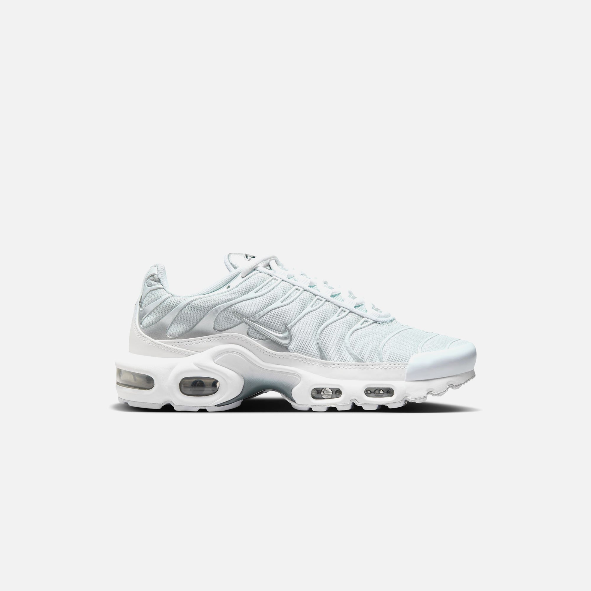 Wmns Nike Air Max Plus White Nike оригінал – Купити в Україні – боковий вид - NIKE