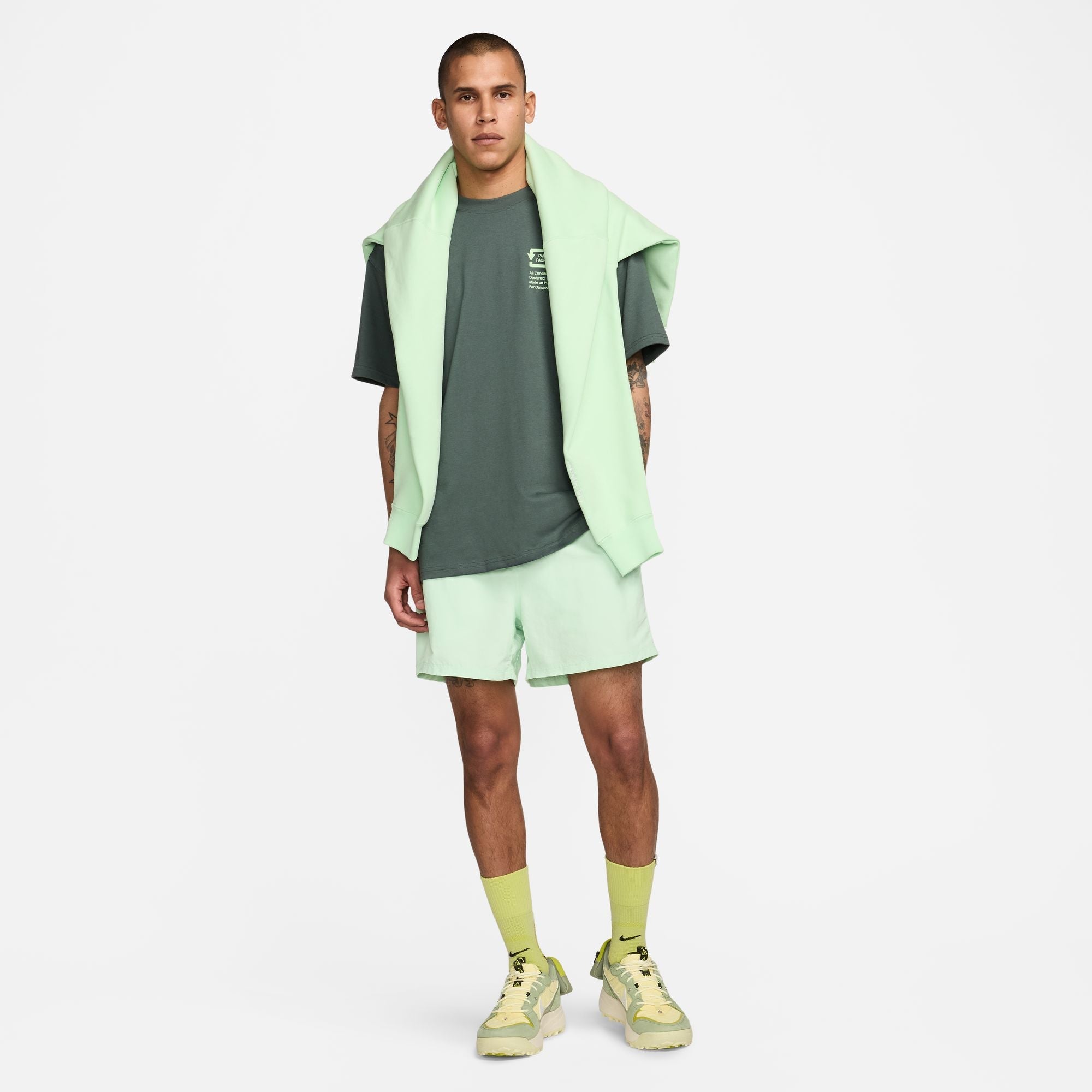 Оригінальна Mens Acg Tee Nike – вид ззаду