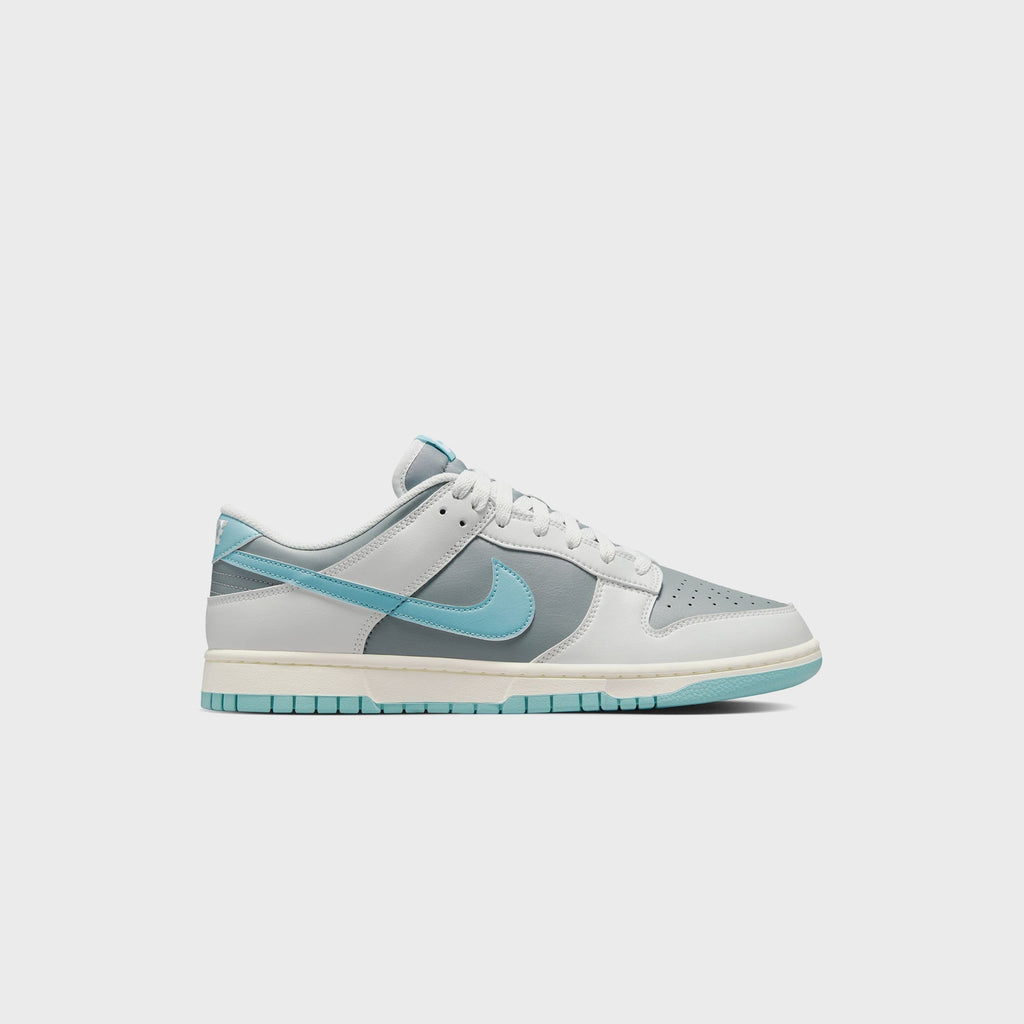 Nike Footwear оригінал | Швидка доставка Україна – боковий вид