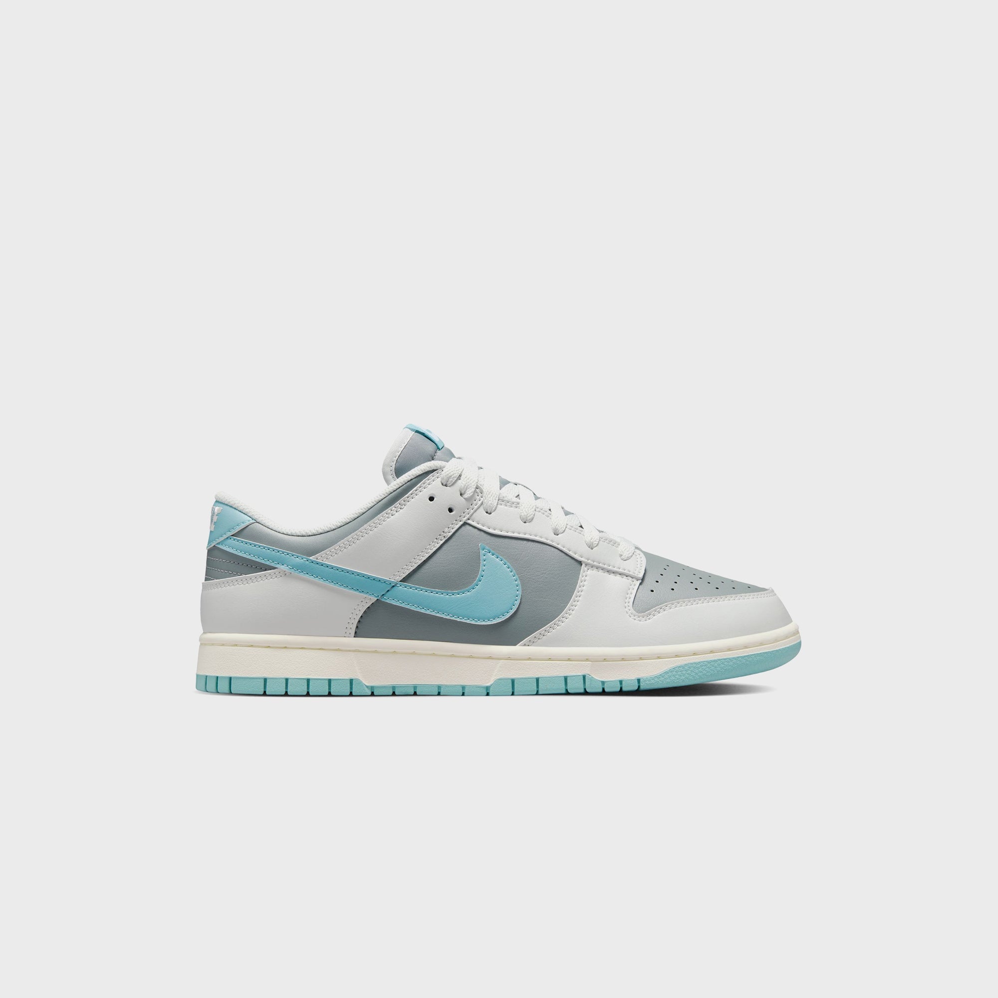 Nike Footwear оригінал | Швидка доставка Україна – боковий вид