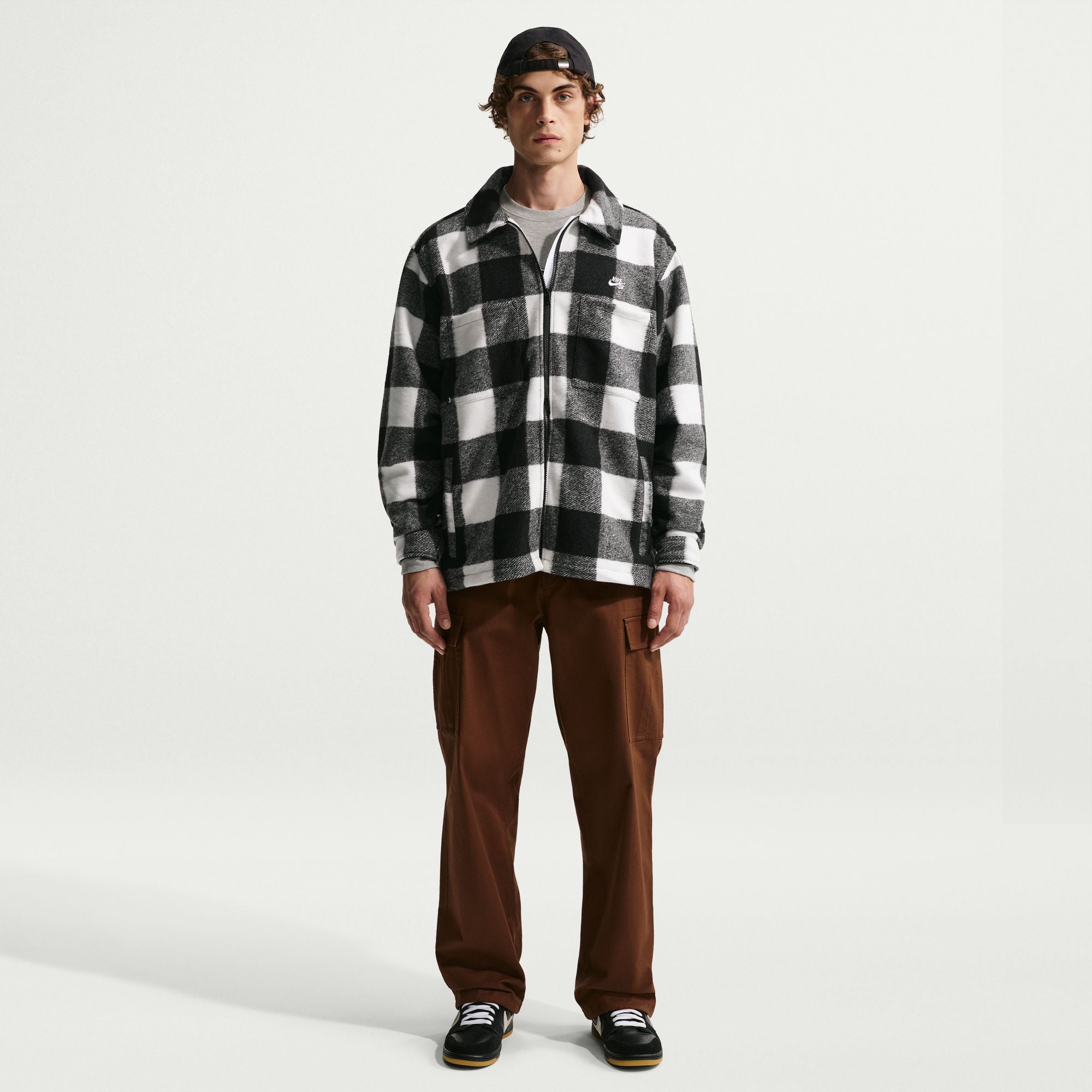 Nike Outerwear оригінал | Швидка доставка Україна – вид ззаду - NIKE