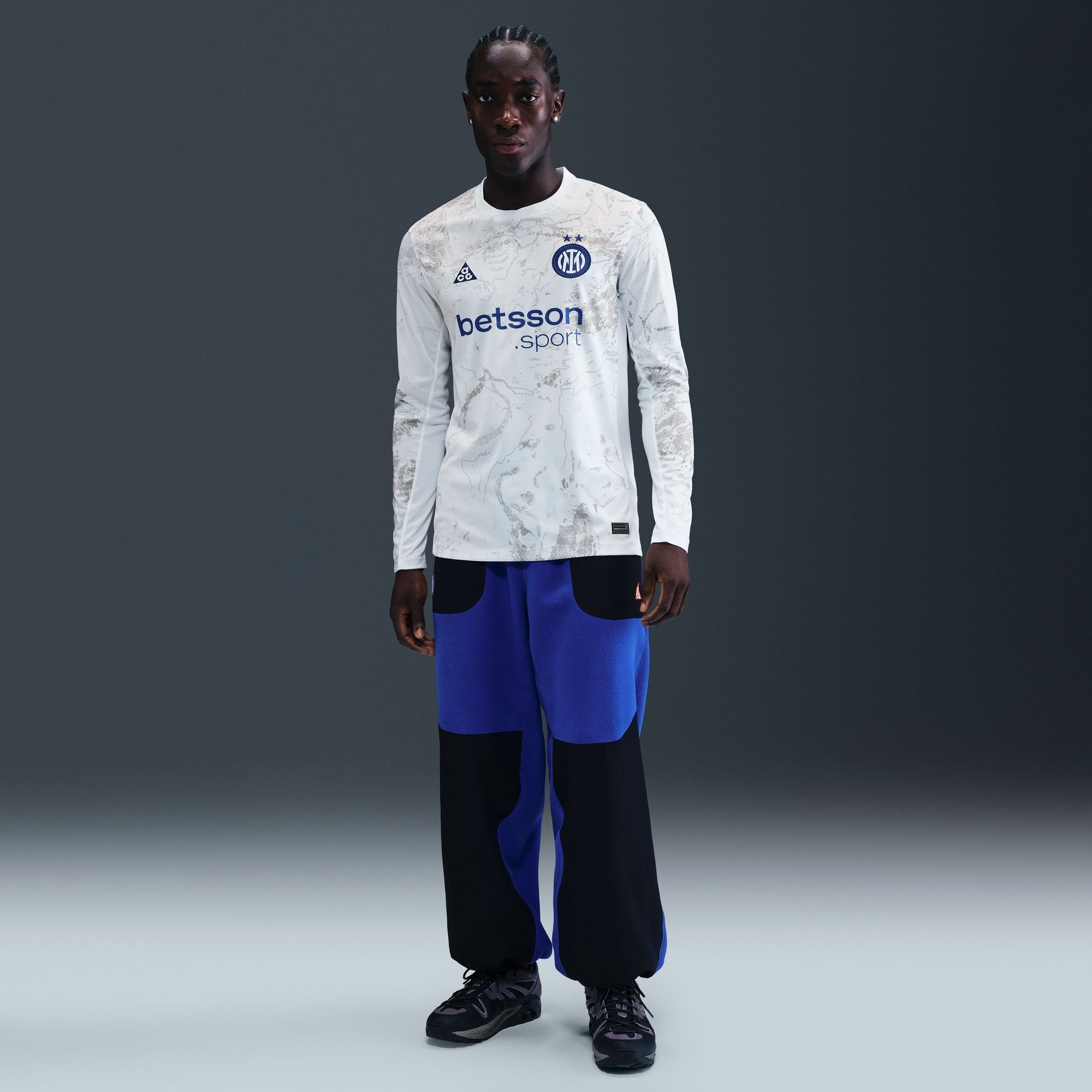Nike Tops оригінал | Швидка доставка Україна – вид ззаду