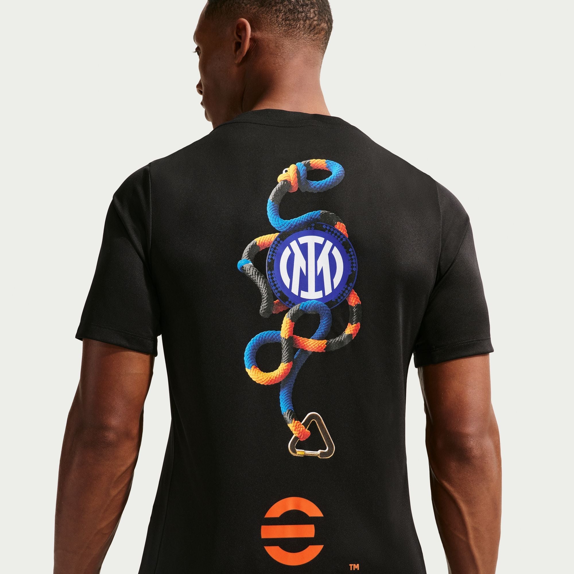 X Inter Milan Acg Dri Fit Soccer Pre Match Tee Nike оригінал – Купити в Україні – вид ззаду