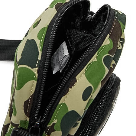 Оригінальна Abc Camo Shark Mini Bag A bathing ape – детальний вид