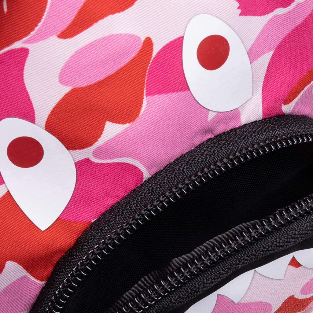 Оригінальна Abc Camo Shark Mini Bag A bathing ape – детальний вид