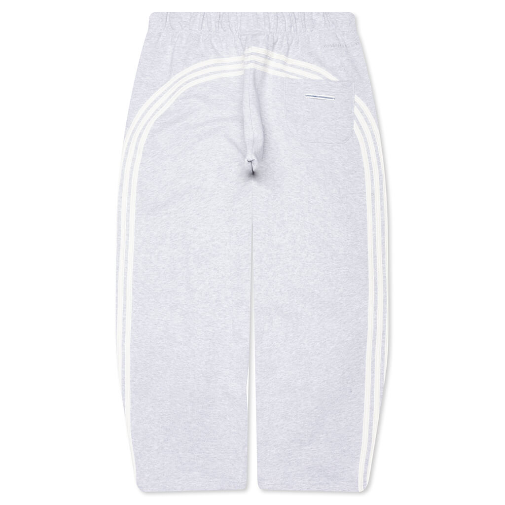 X Bad Bunny Tapered Heavy Sweat Pant Light Grey Heather Adidas оригінал – Купити в Україні – вид ззаду