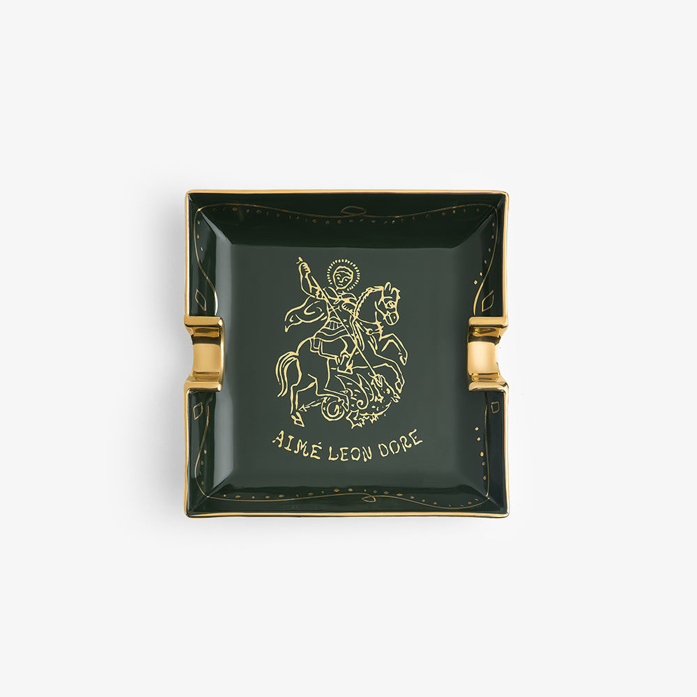 Оригінальна Saint George Ashtray Aime leon dore – боковий вид