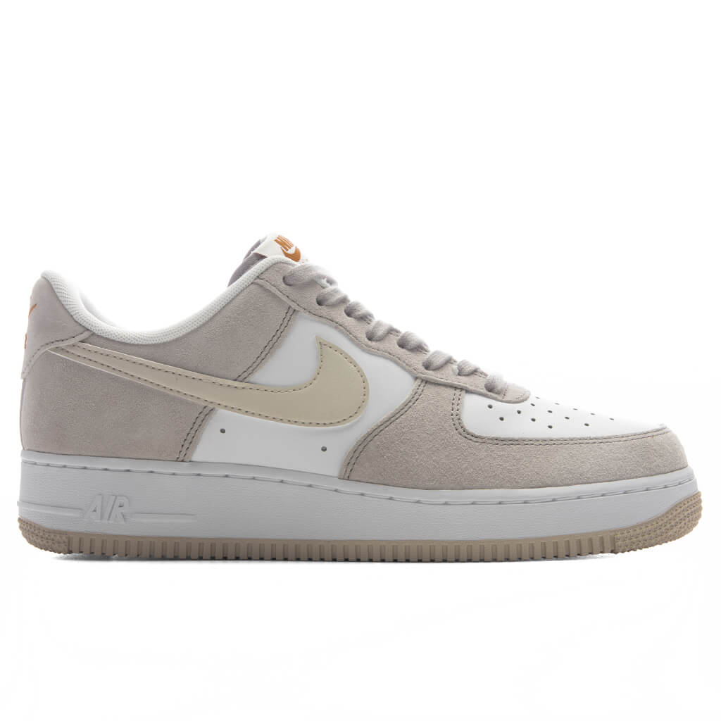 Оригінальна Air Force 1 07 Nike – боковий вид