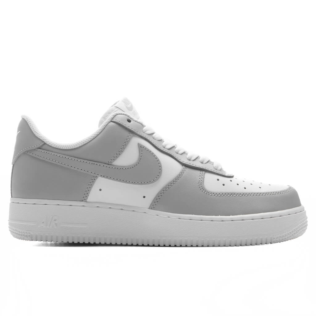 Оригінальна Air Force 1 07 Nike – боковий вид