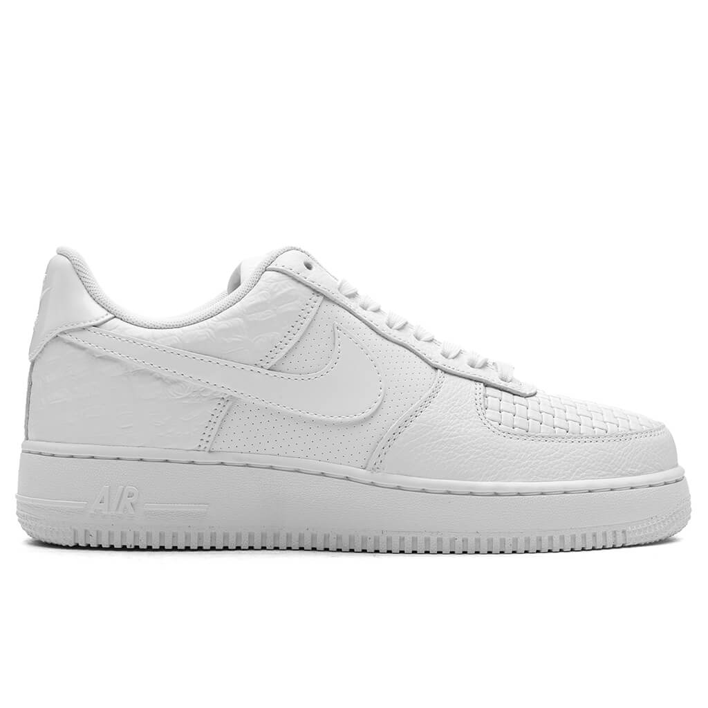 Air Force 1 07 LX Nike – Гарантія оригінальності – боковий вид