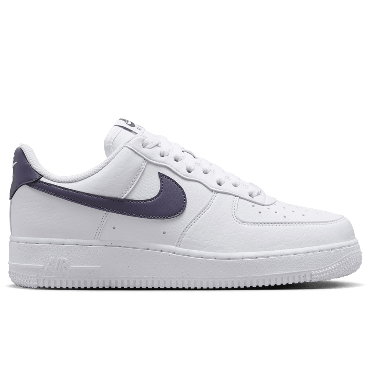 Air Force 1 07 Next Nature Nike – Гарантія оригінальності – боковий вид - NIKE