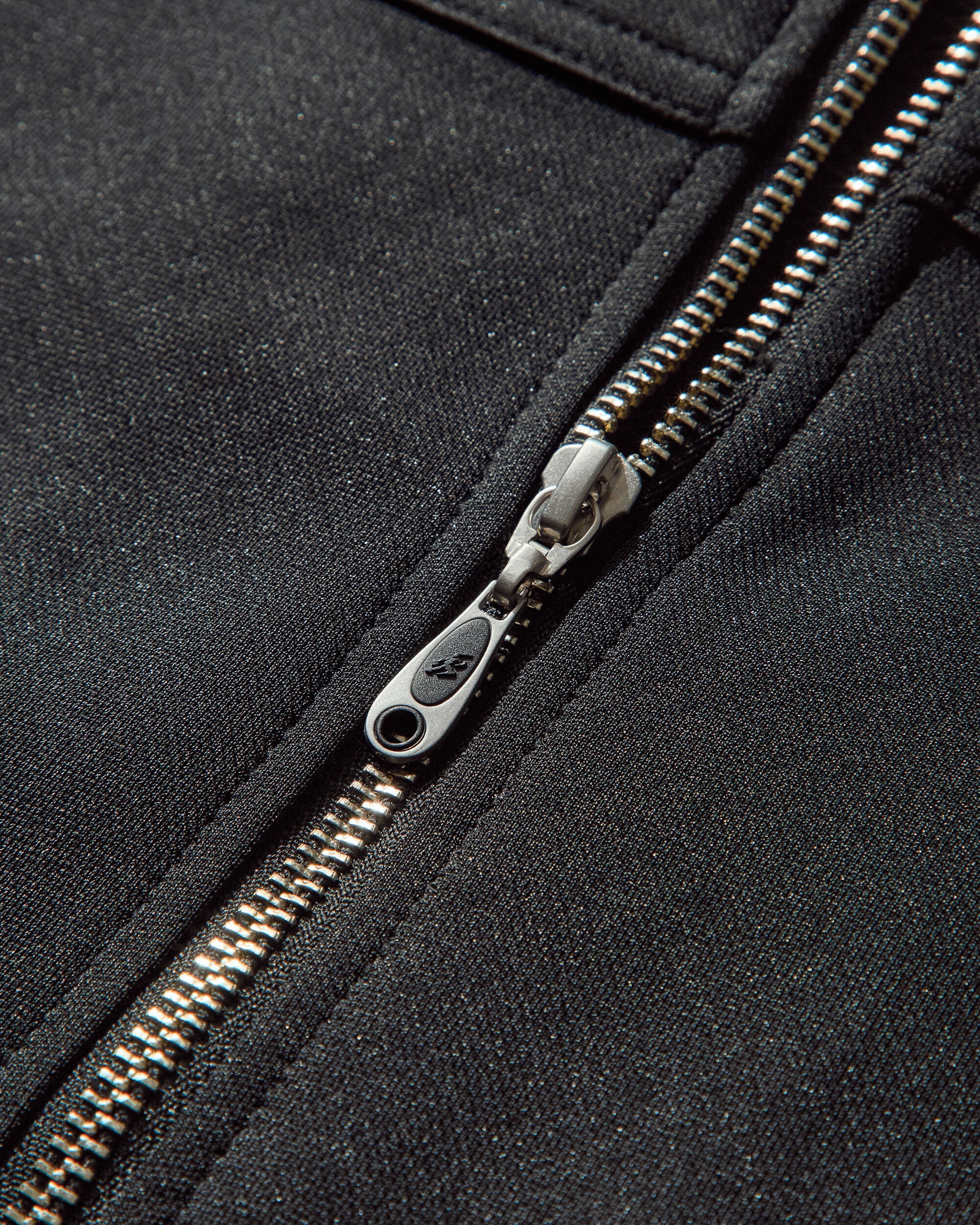 Novalis Styrax Track Jacket Anthracite Asics оригінал – Купити в Україні – збільшений вид