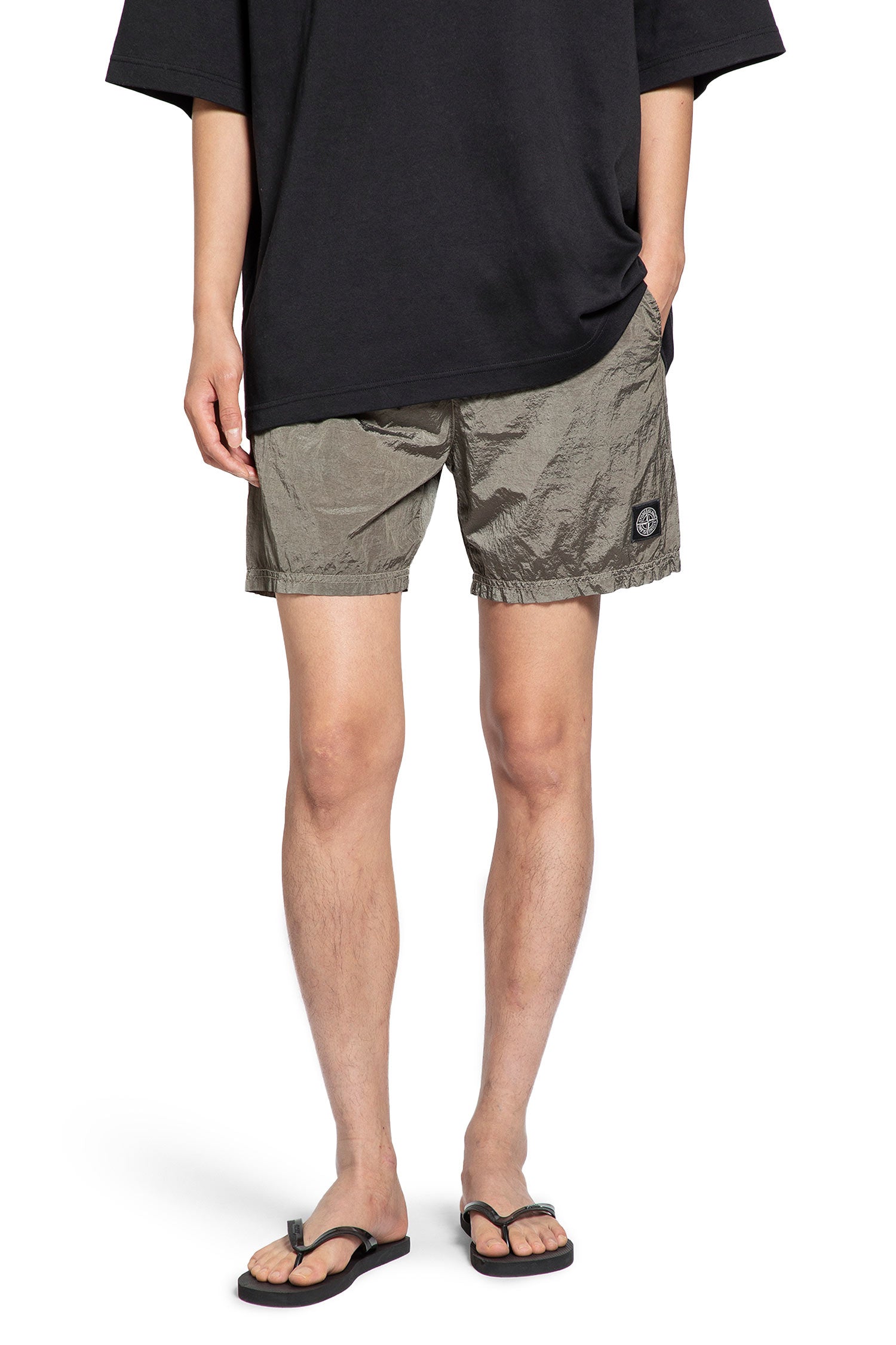 Оригінальна B100004 Nylon Metal Swimshorts Stone island – боковий вид